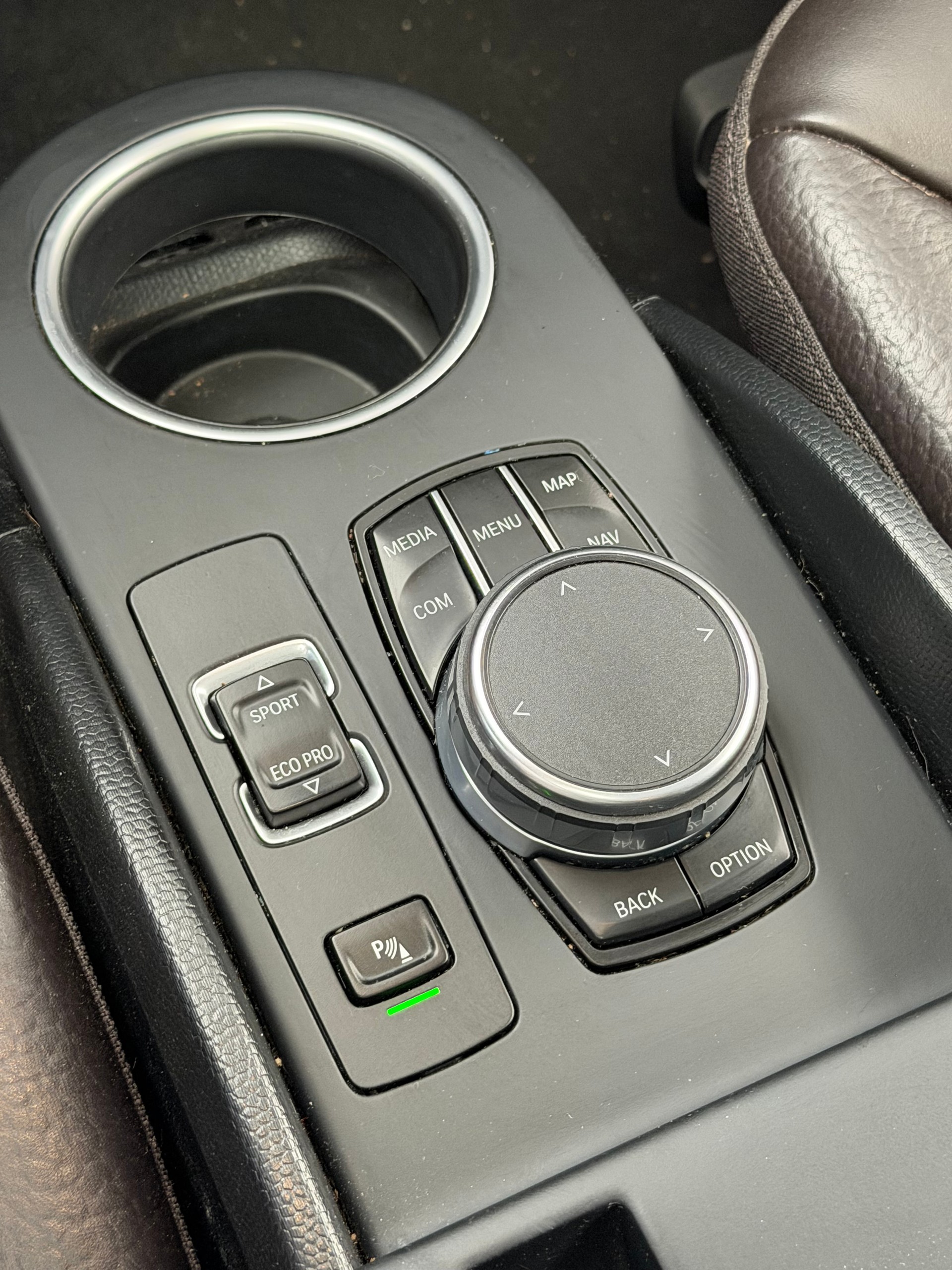 BMW i3s (94Ah)-image-15