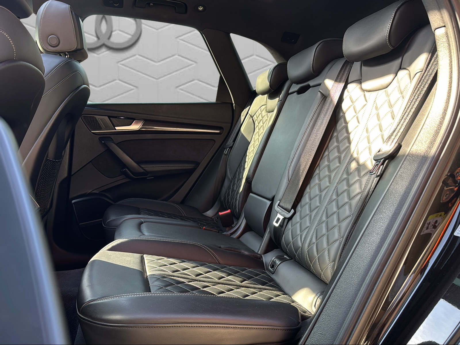 AUDI SQ5 3.0 TFSI quattro S-tronic-image-15