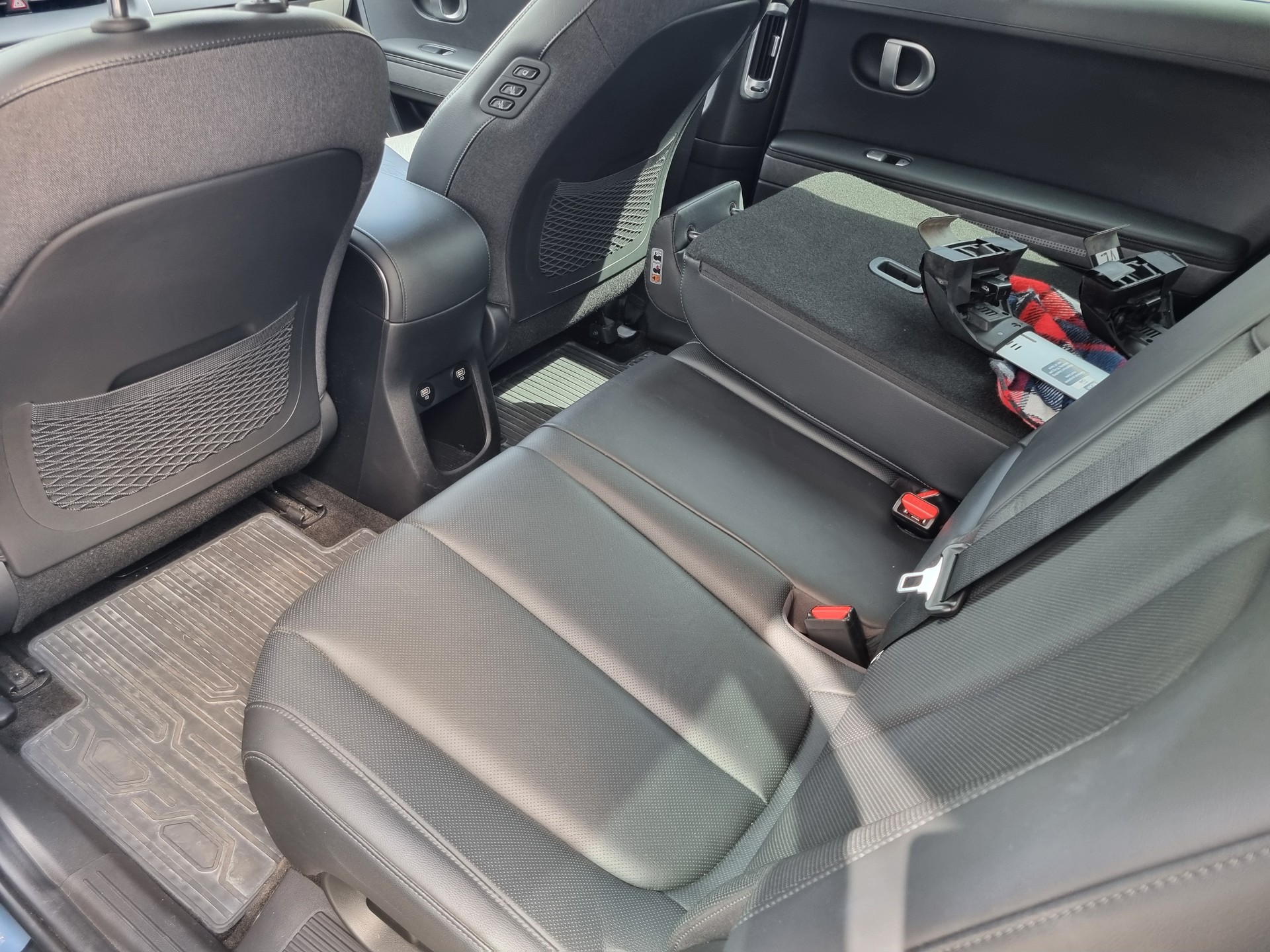 HYUNDAI Ioniq 5 72kWh Vertex 4WD-image-8