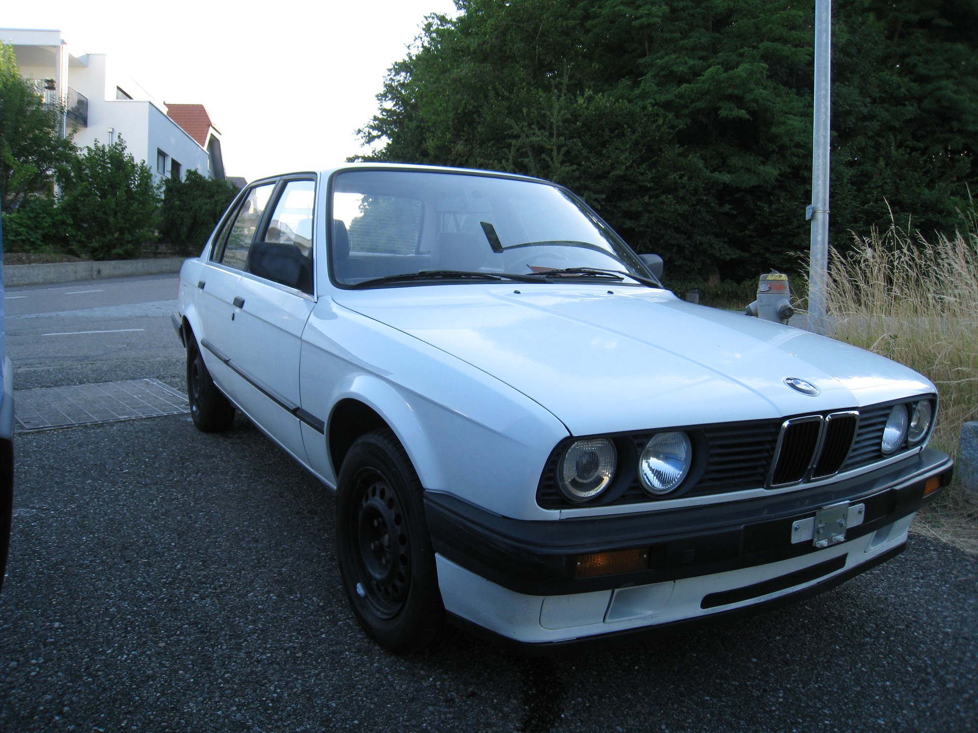 BMW 316i-image-2