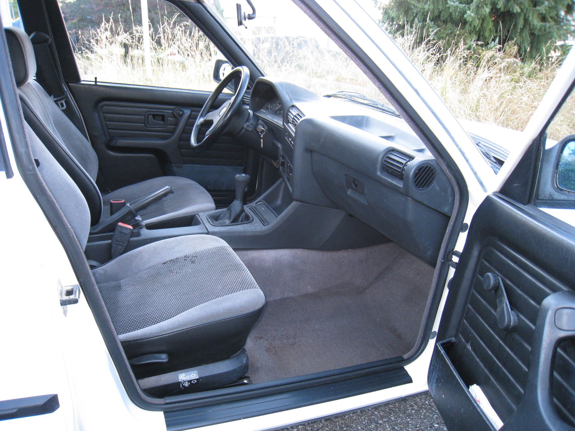 BMW 316i-image-7