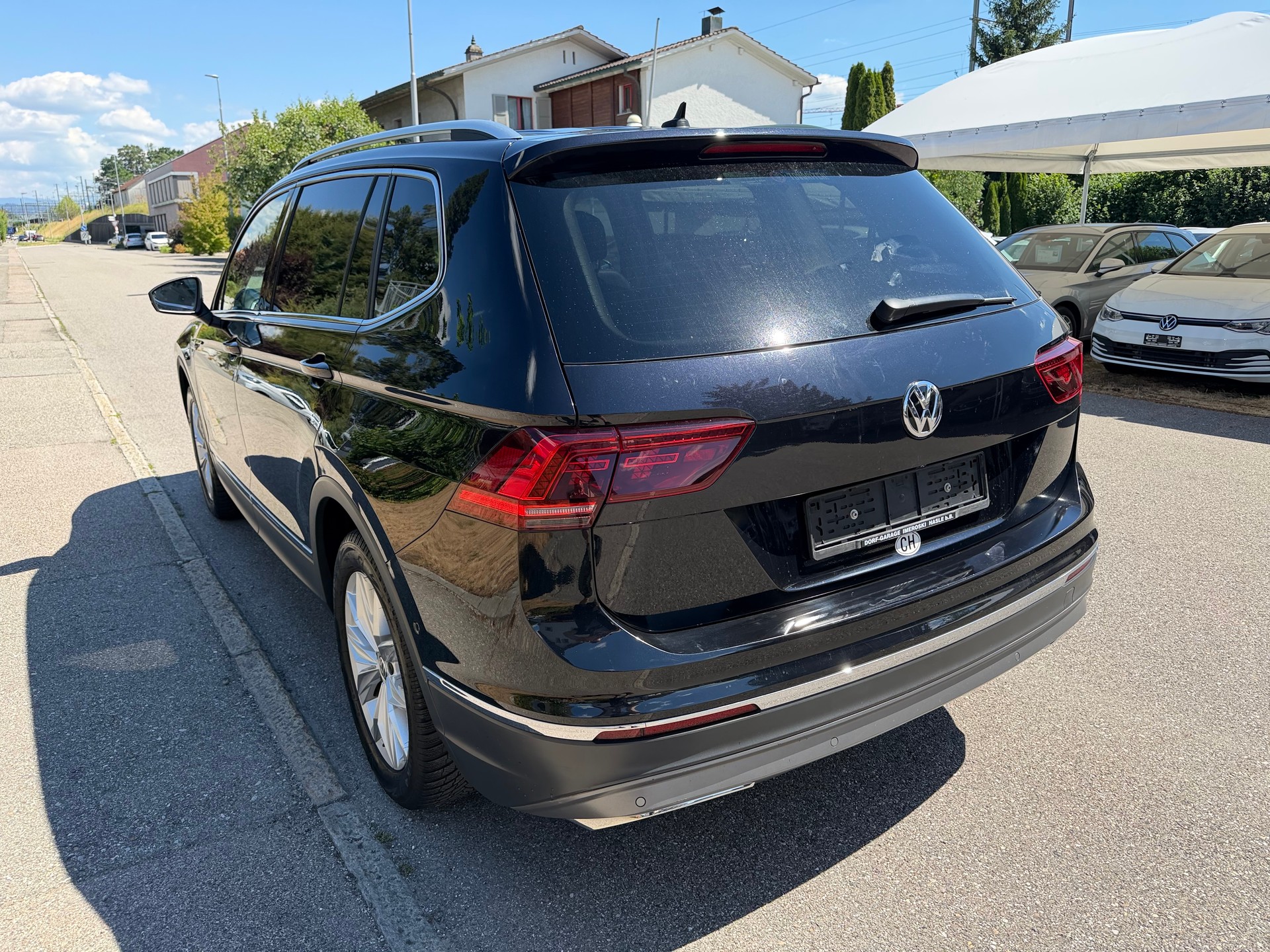 VW Tiguan Allspace 2.0TSI Highline 4Motion DSG-image-5