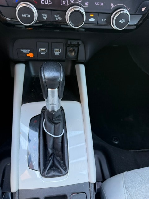 HONDA Jazz 1.5i-MMD Executive E-CVT-image-10