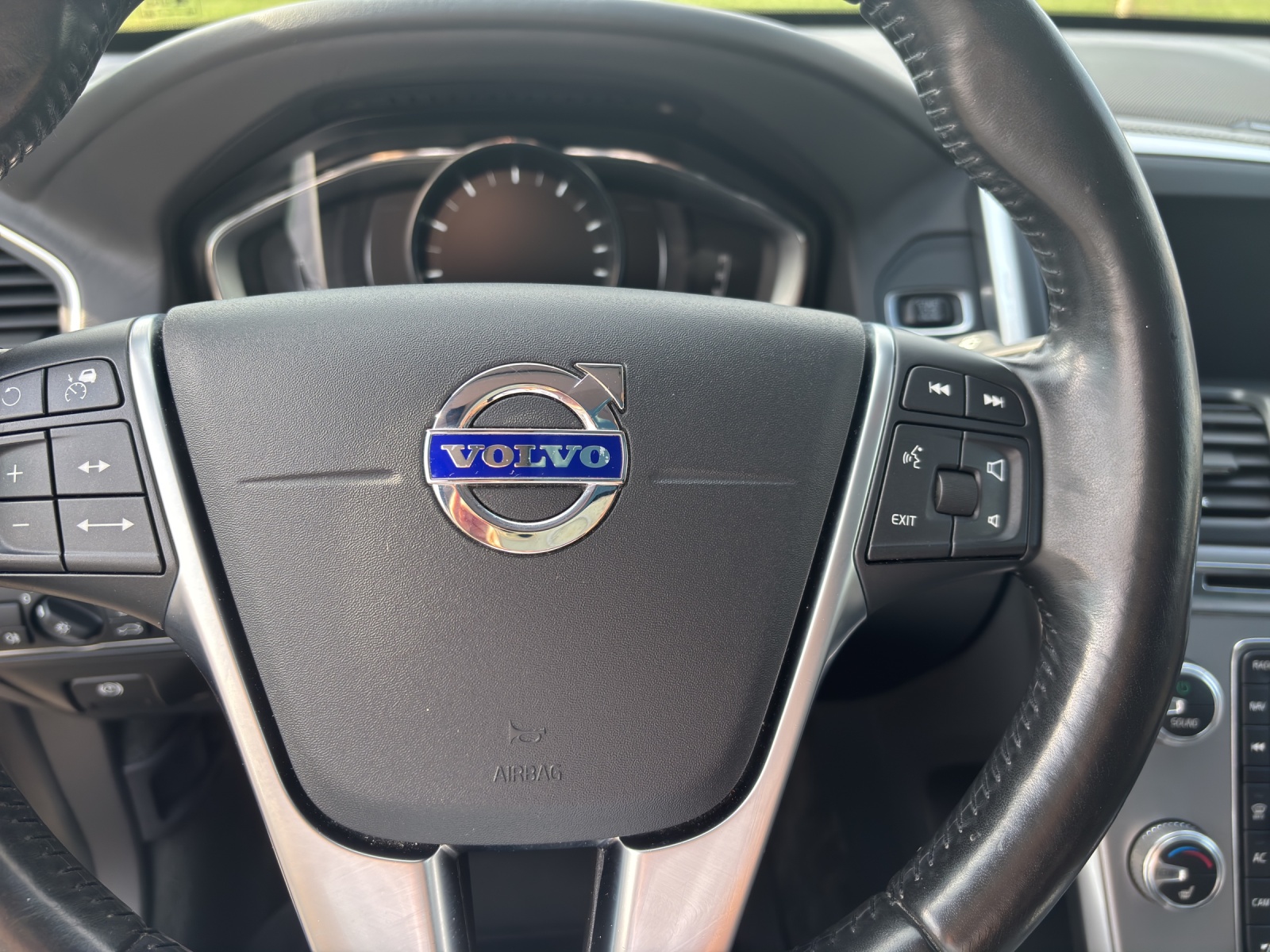 VOLVO XC60 2.0 T6 Summum AWD S/S-image-5
