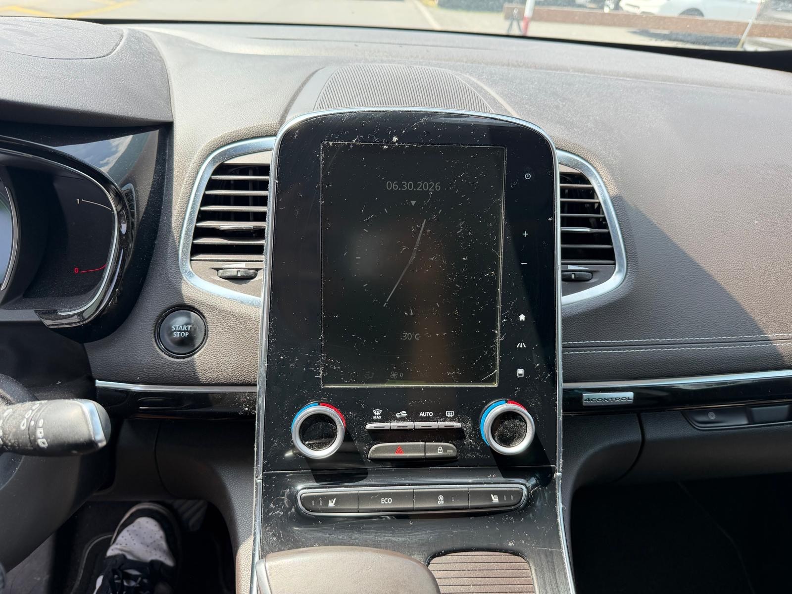 RENAULT Espace 1.6 TCe Initiale EDC-image-9