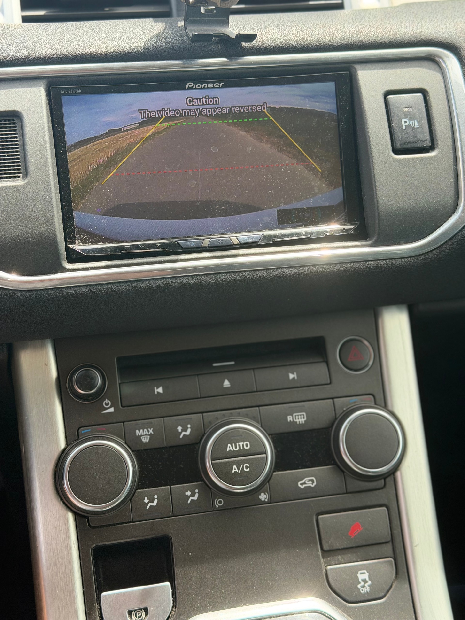 LAND ROVER Range Rover Evoque 2.2 TD4 Pure AT6-image-13