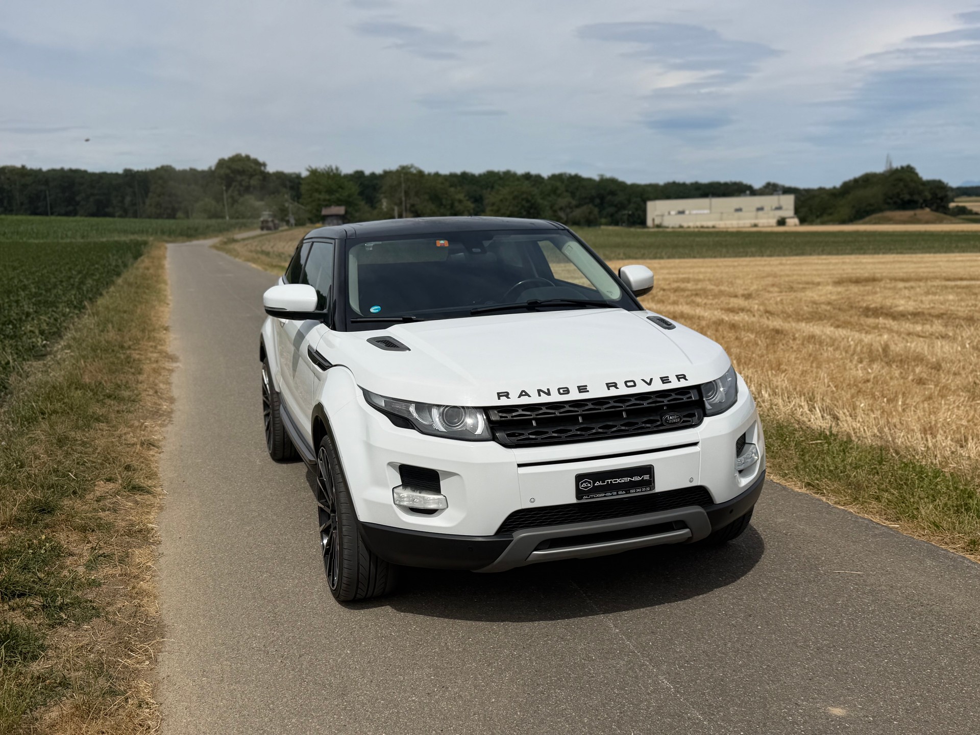 LAND ROVER Range Rover Evoque 2.2 TD4 Pure AT6-image-2