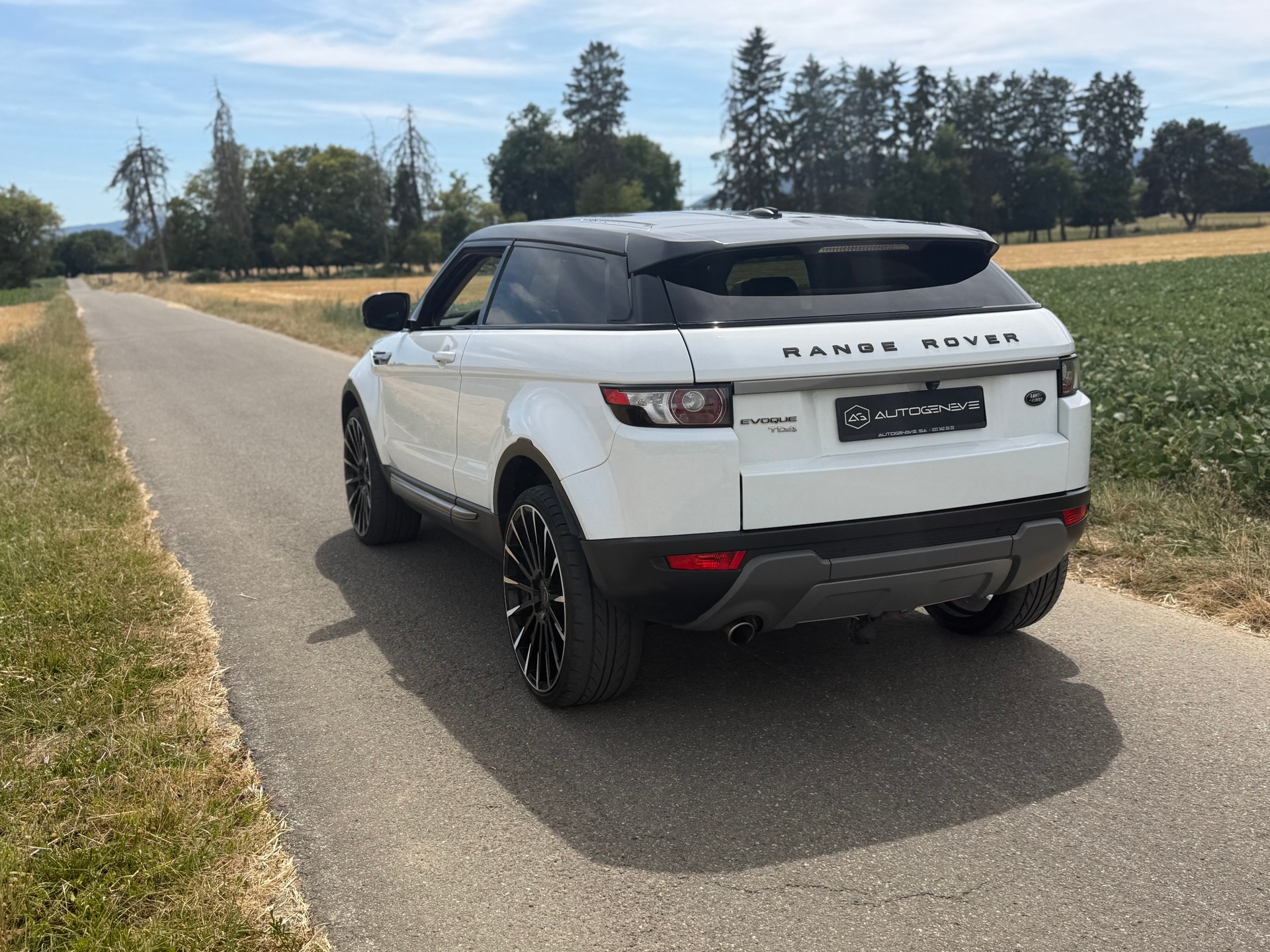 LAND ROVER Range Rover Evoque 2.2 TD4 Pure AT6-image-5