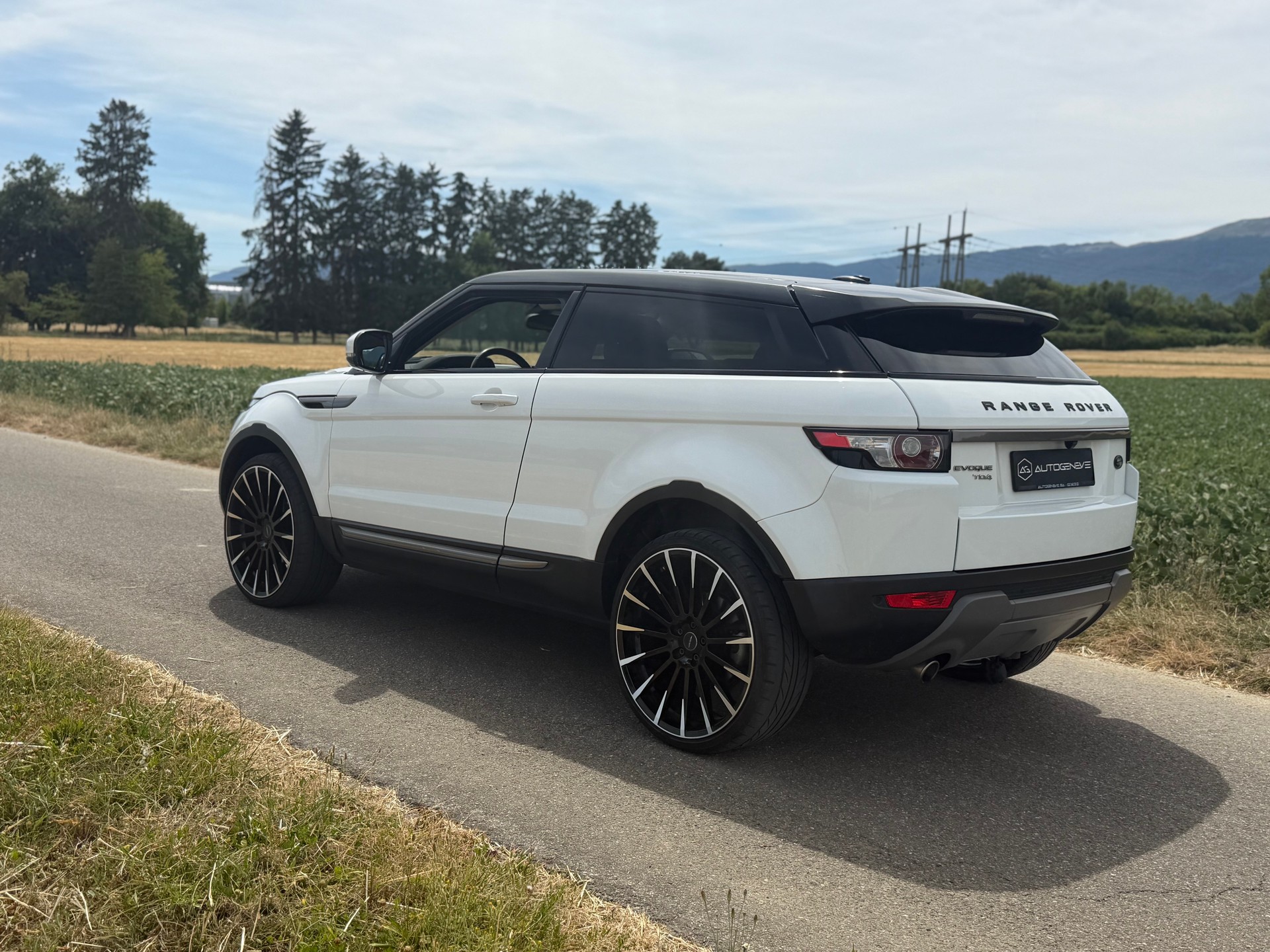 LAND ROVER Range Rover Evoque 2.2 TD4 Pure AT6-image-6
