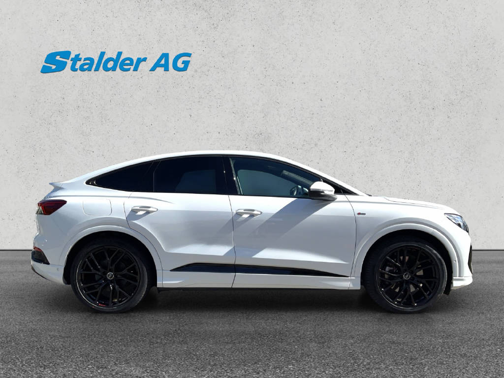 AUDI Q4 e-tron Sportback 50 quattro-image-6