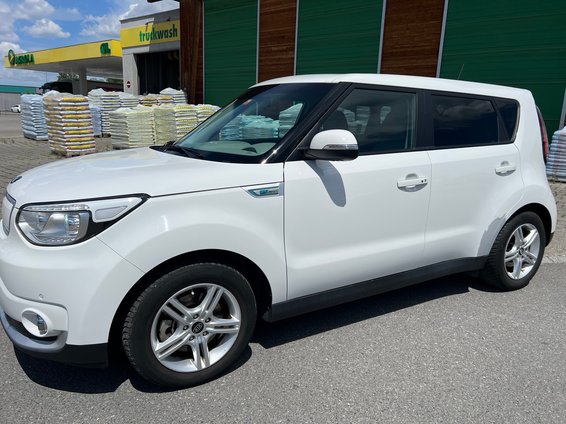 KIA Soul II EV Trend-image-1
