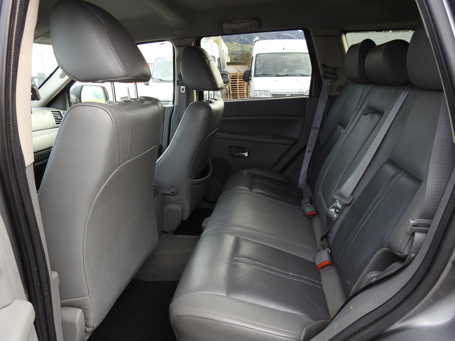 JEEP Grand Cherokee 4.7 Limited Automatic-image-16
