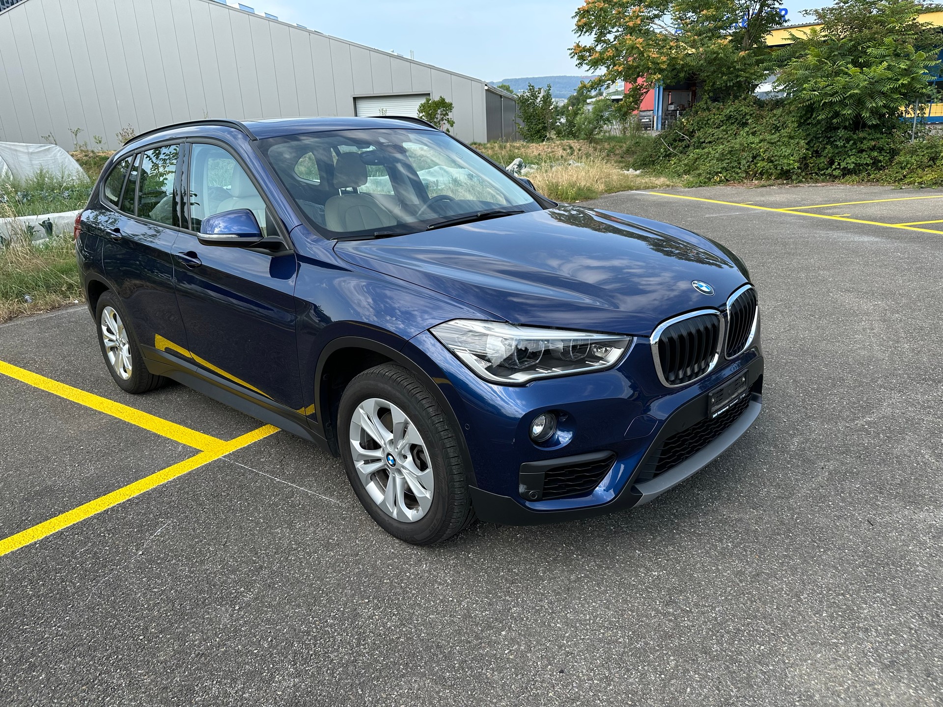 BMW X1 xDrive 20i Steptronic-image-2