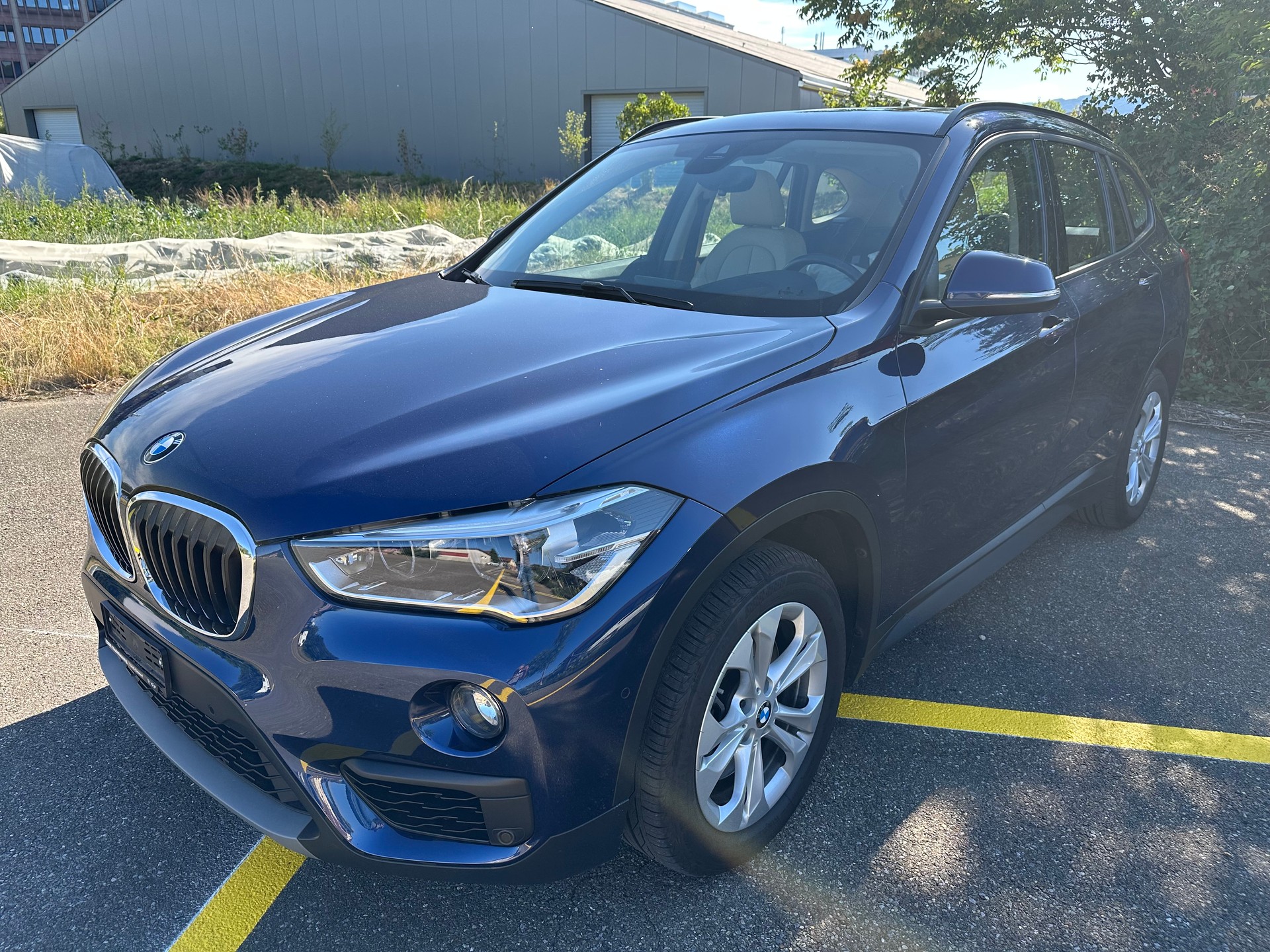 BMW X1 xDrive 20i Steptronic-image-0