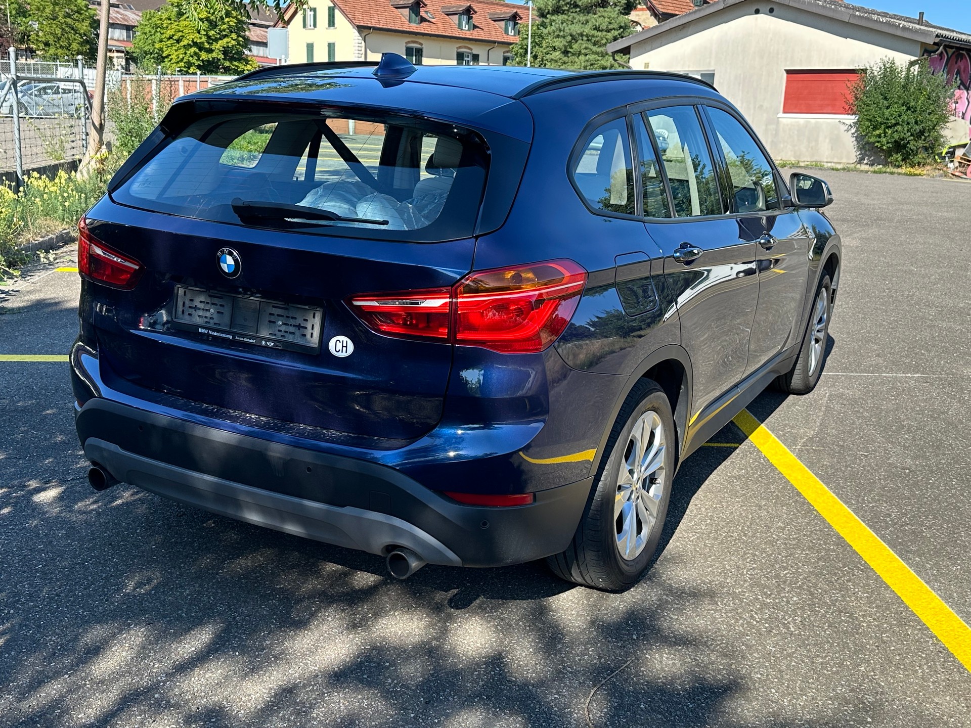 BMW X1 xDrive 20i Steptronic-image-4