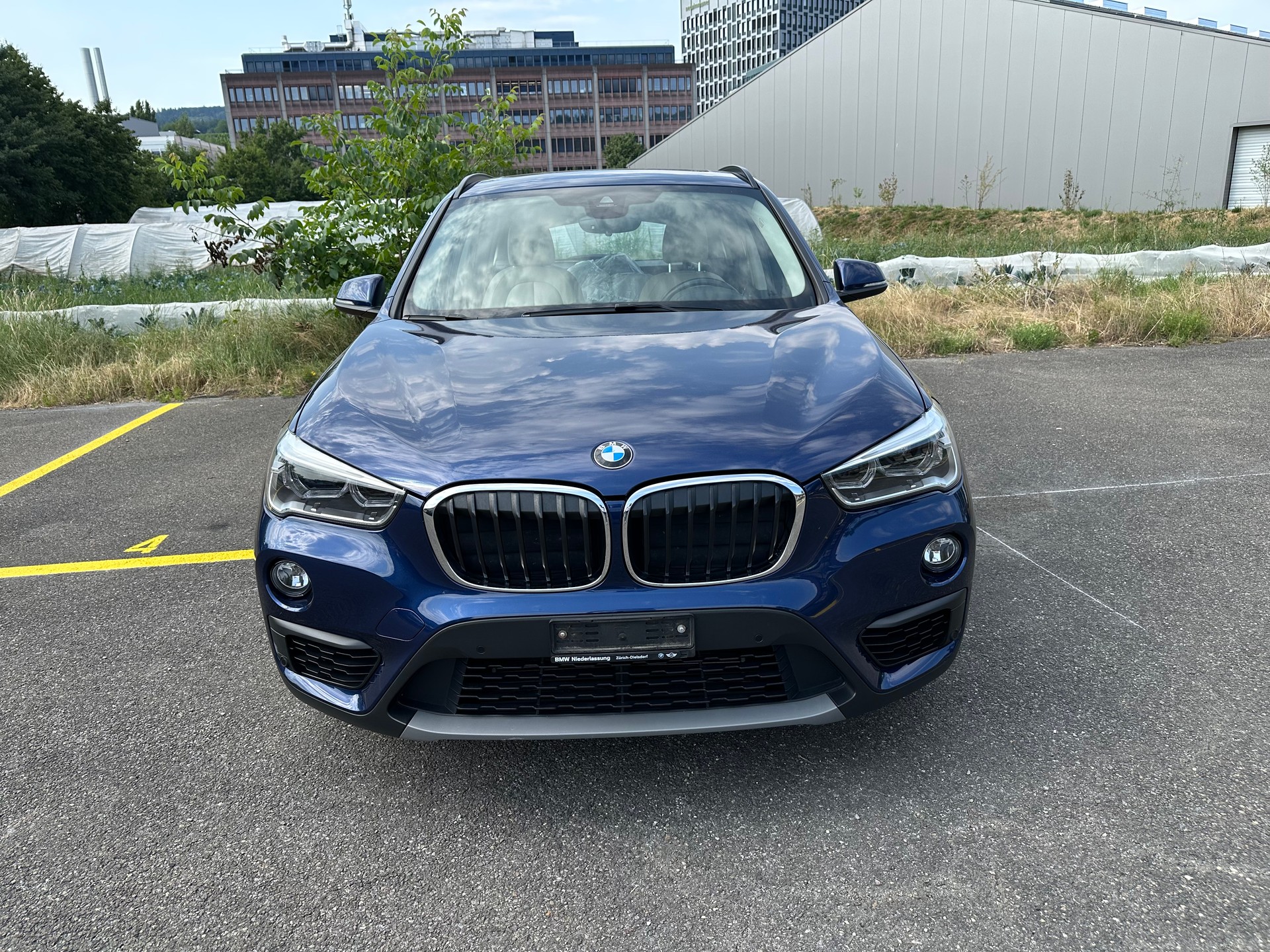 BMW X1 xDrive 20i Steptronic-image-1