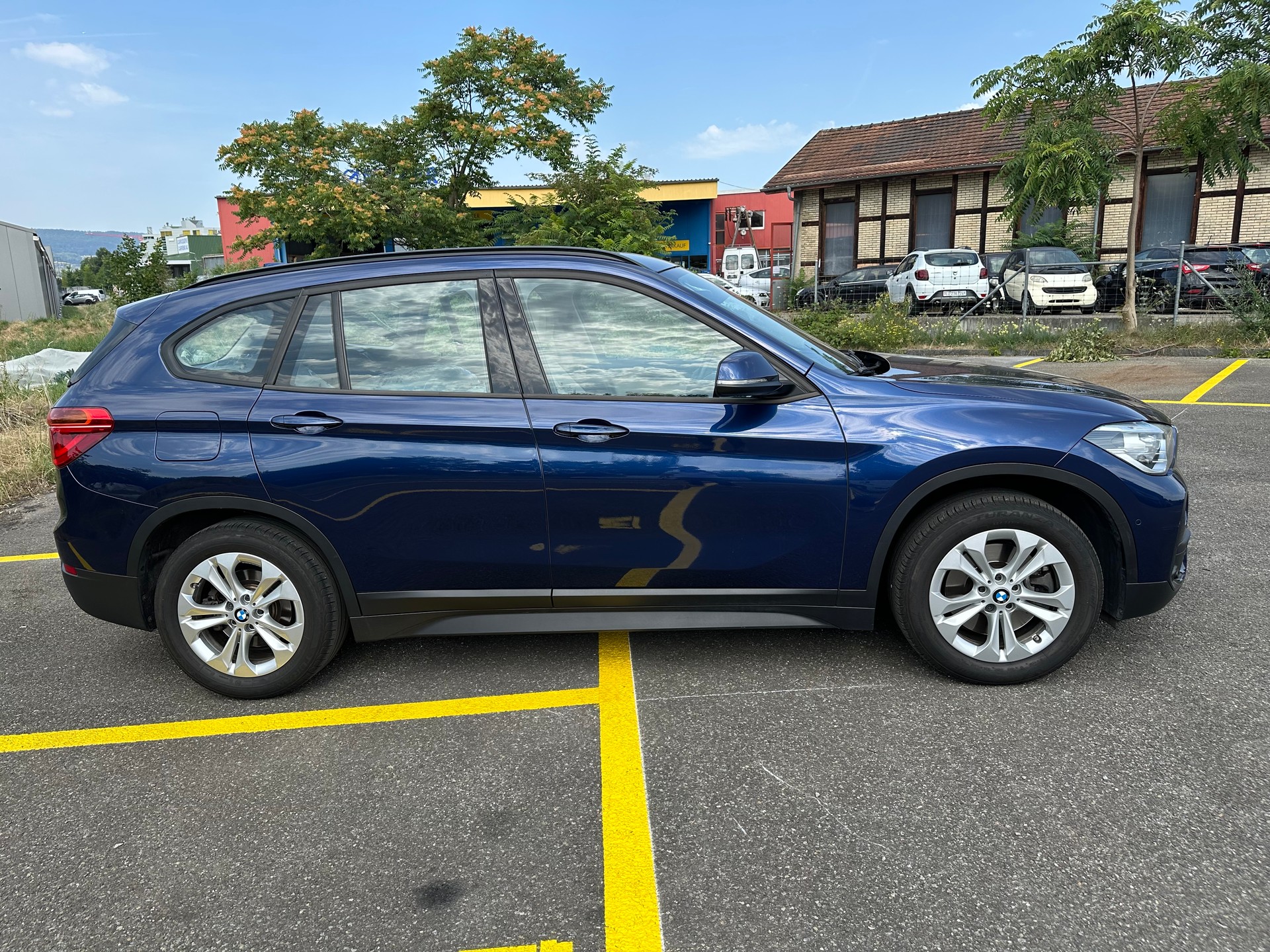 BMW X1 xDrive 20i Steptronic-image-3