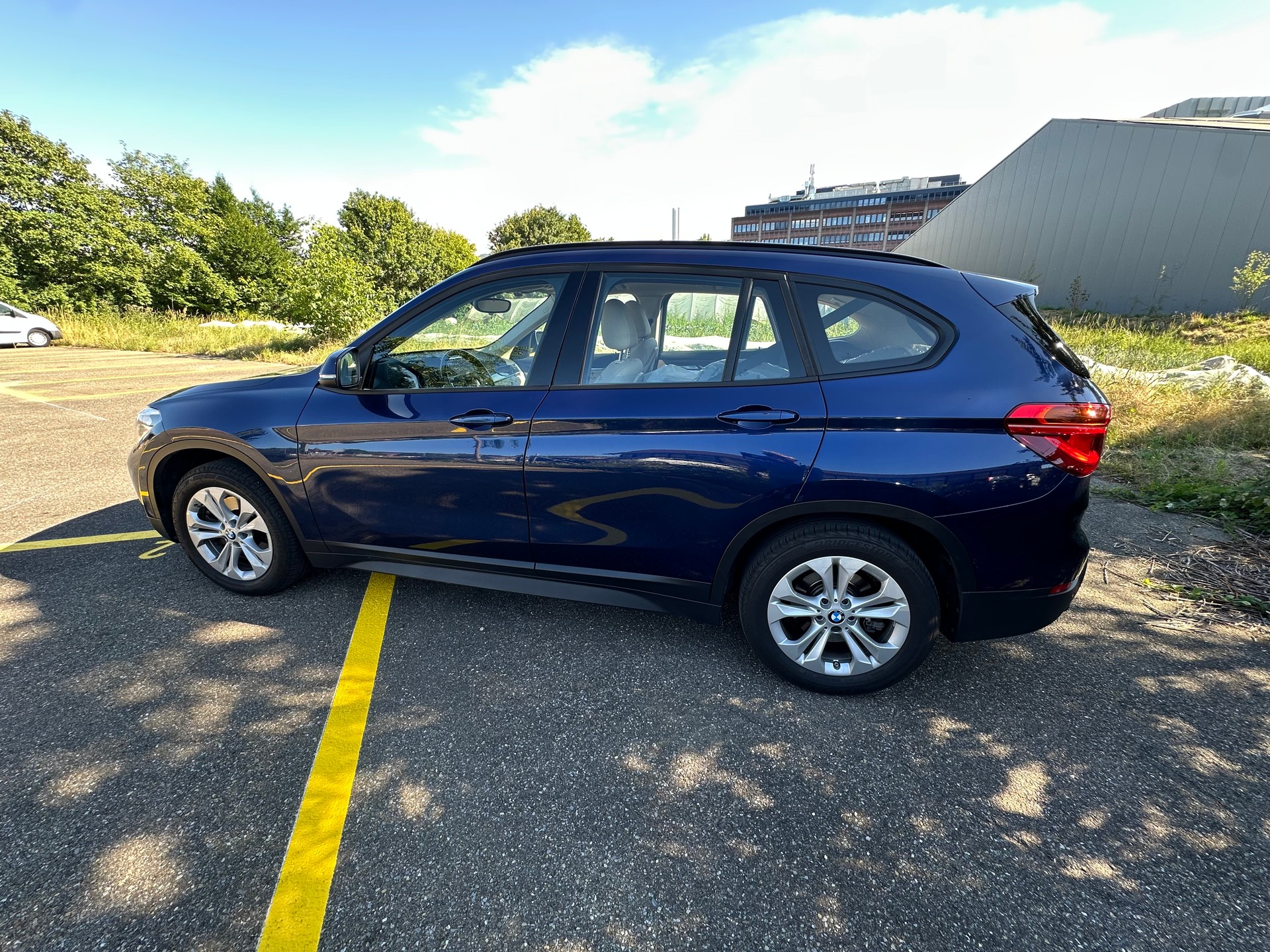 BMW X1 xDrive 20i Steptronic-image-7