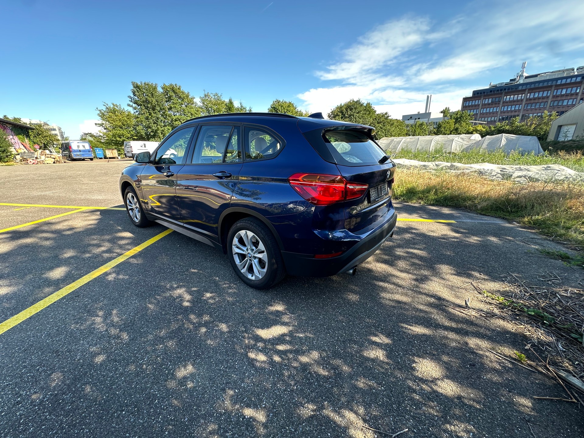 BMW X1 xDrive 20i Steptronic-image-6