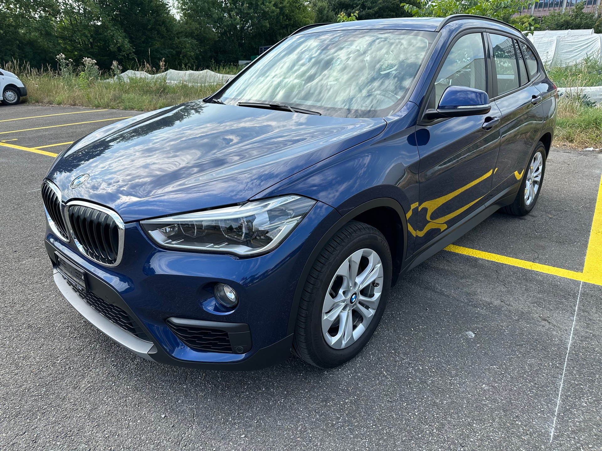 BMW X1 xDrive 20i Steptronic-image-0