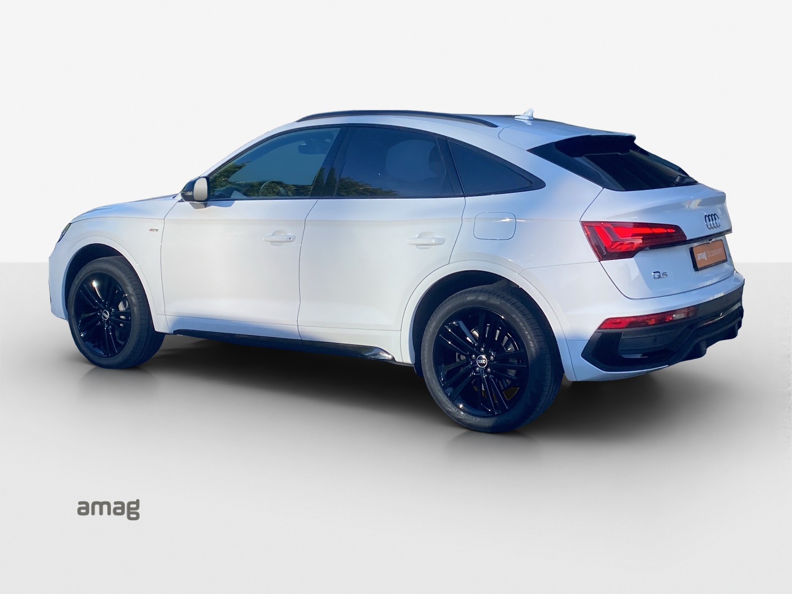 AUDI Q5 Sportback 50 TFSI e PHEV S line quattro S-tronic-image-2