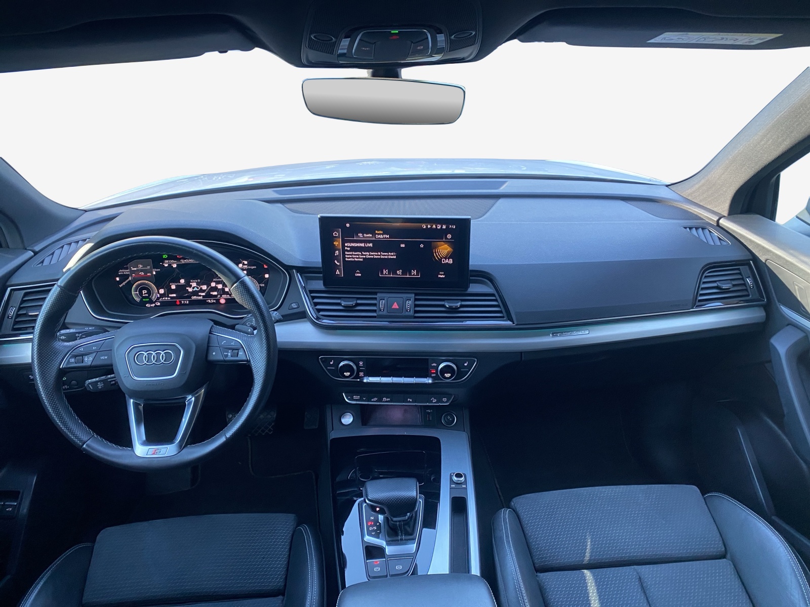 AUDI Q5 Sportback 50 TFSI e PHEV S line quattro S-tronic-image-8