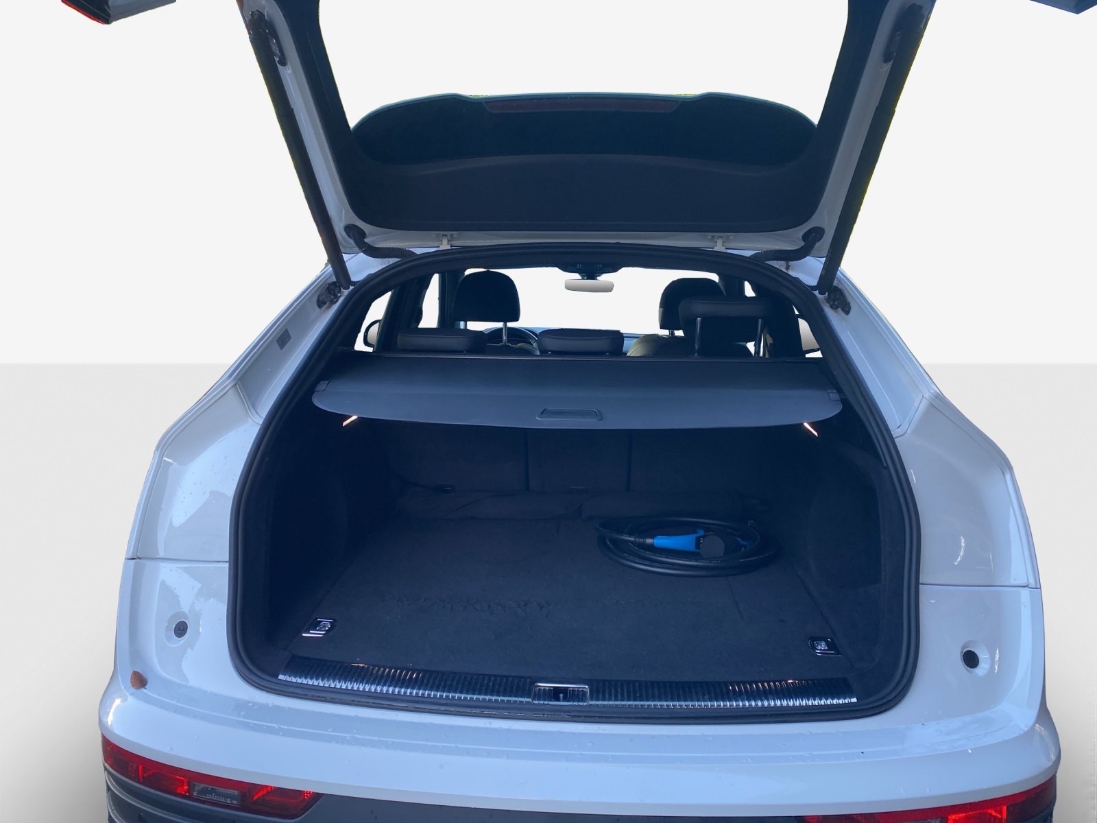 AUDI Q5 Sportback 50 TFSI e PHEV S line quattro S-tronic-image-12