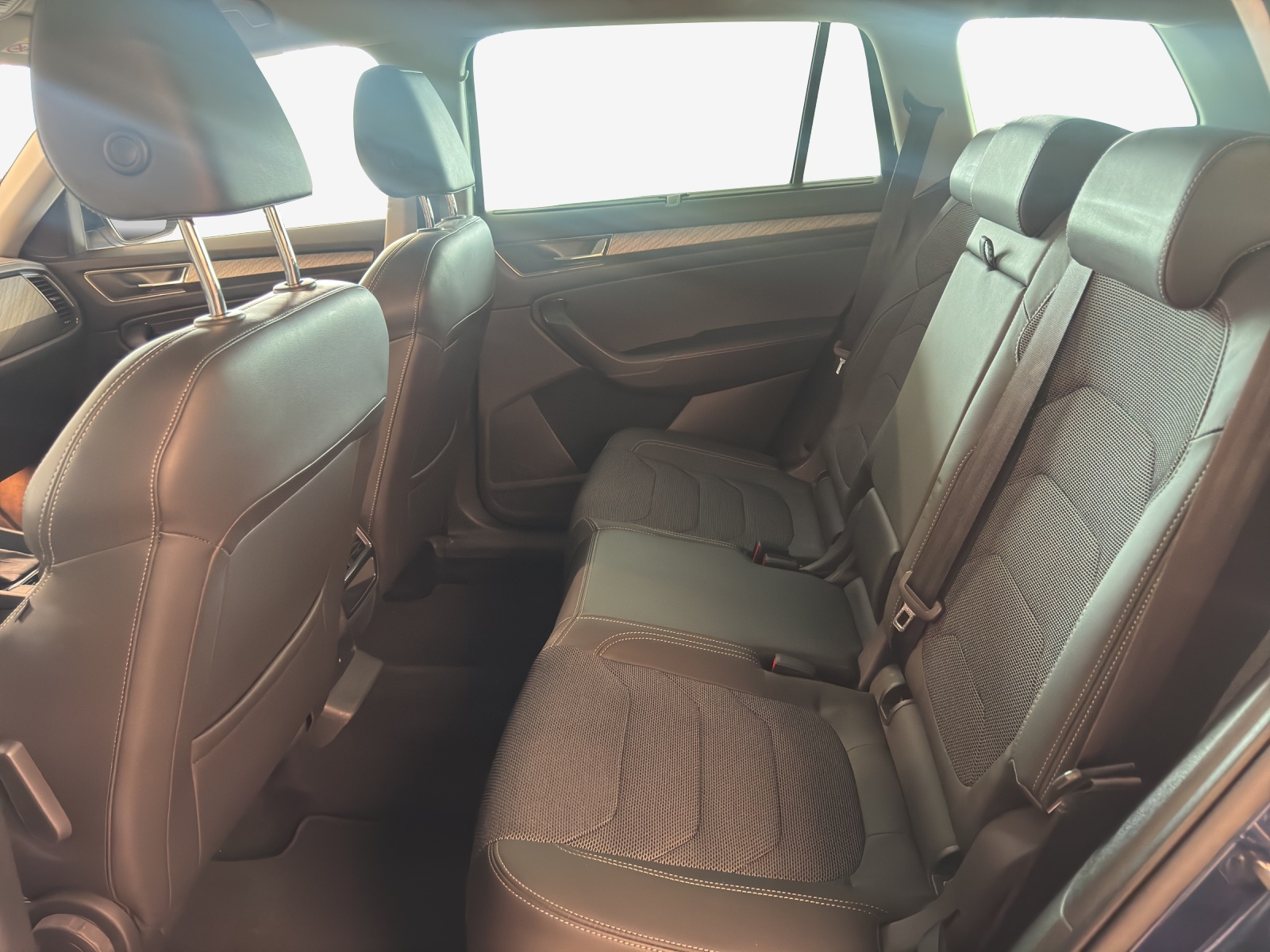 SKODA Kodiaq 2.0 TSI 4x4 Style-image-11