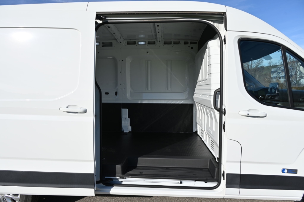 MAXUS eDeliver 9 L3H2 72kWh-image-8