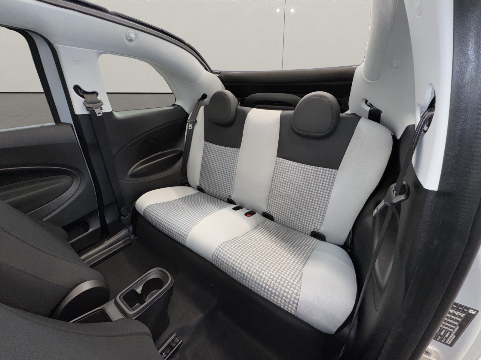 FIAT 500 Cabrio 1.0 Hybrid Dolcevita-image-9