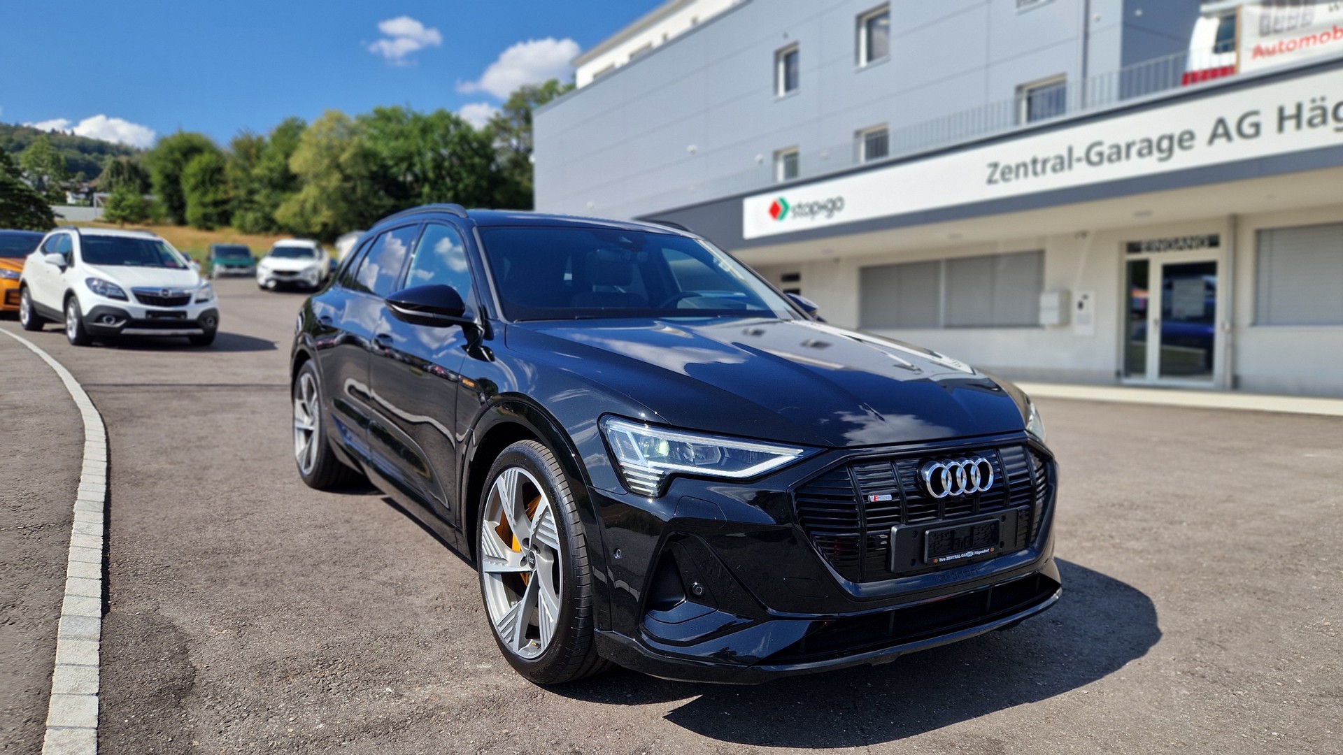 AUDI e-tron 55 S Line Black Edition quattro-image-0