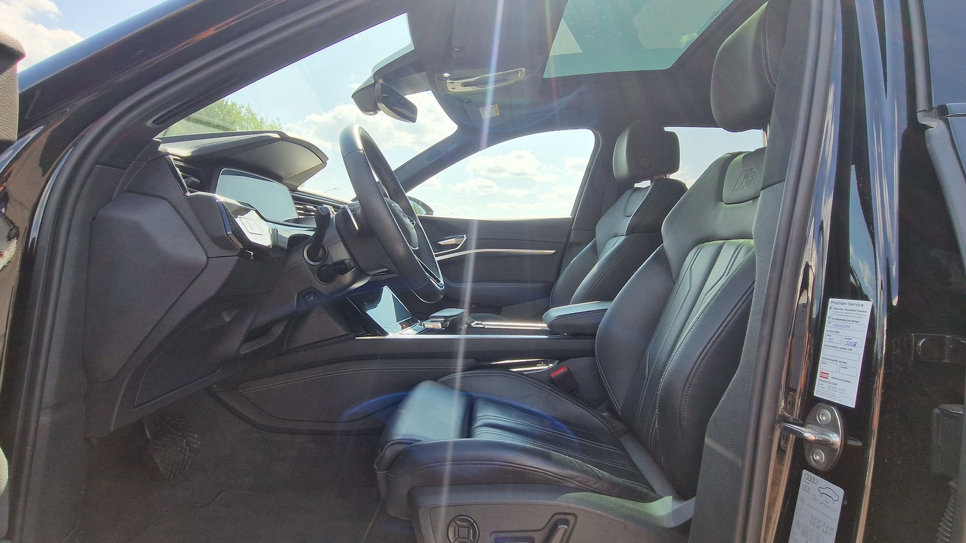 AUDI e-tron 55 S Line Black Edition quattro-image-5