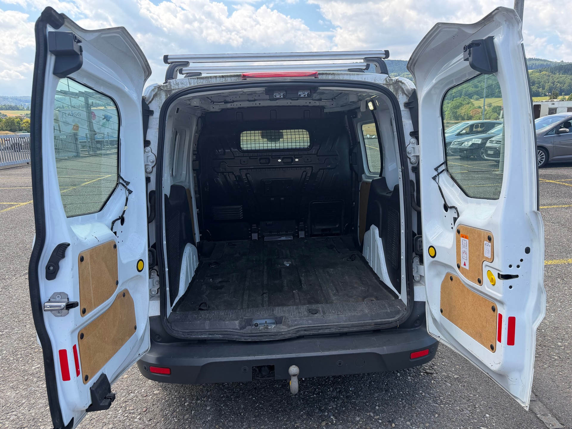 FORD Transit Connect Van T200 1.0 EcoBoost Trend-image-6