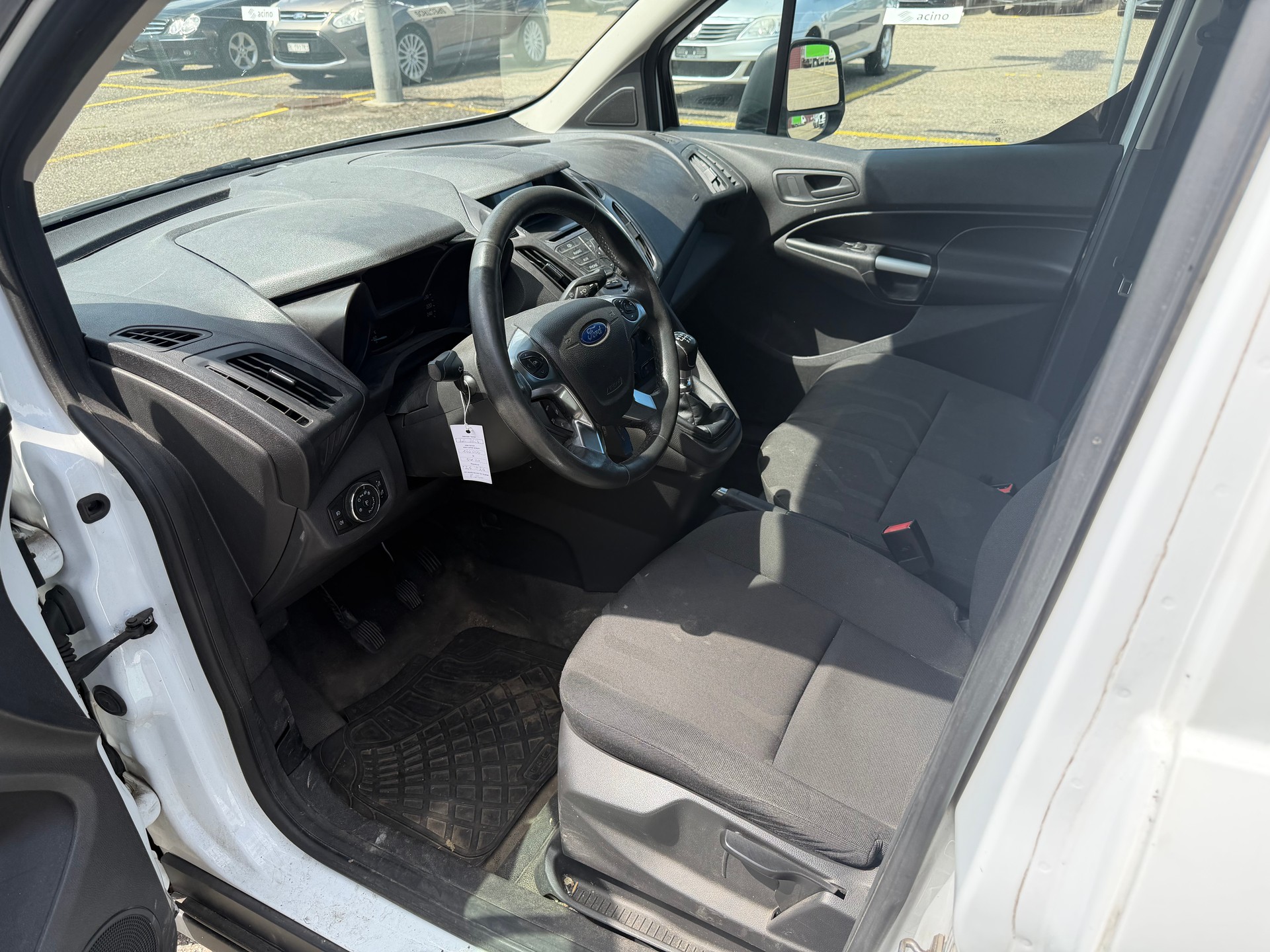 FORD Transit Connect Van T200 1.0 EcoBoost Trend-image-9