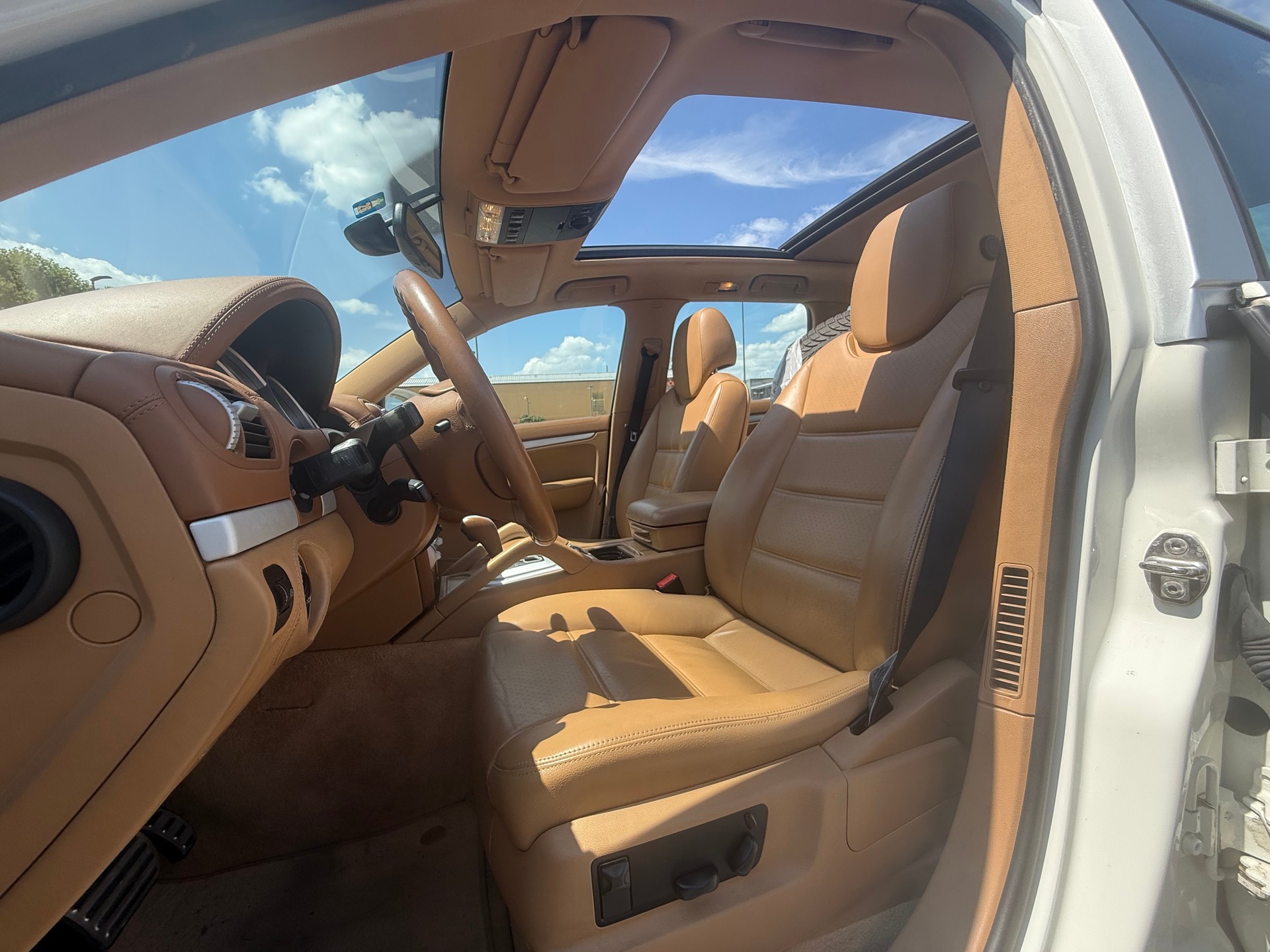PORSCHE Cayenne S-image-10