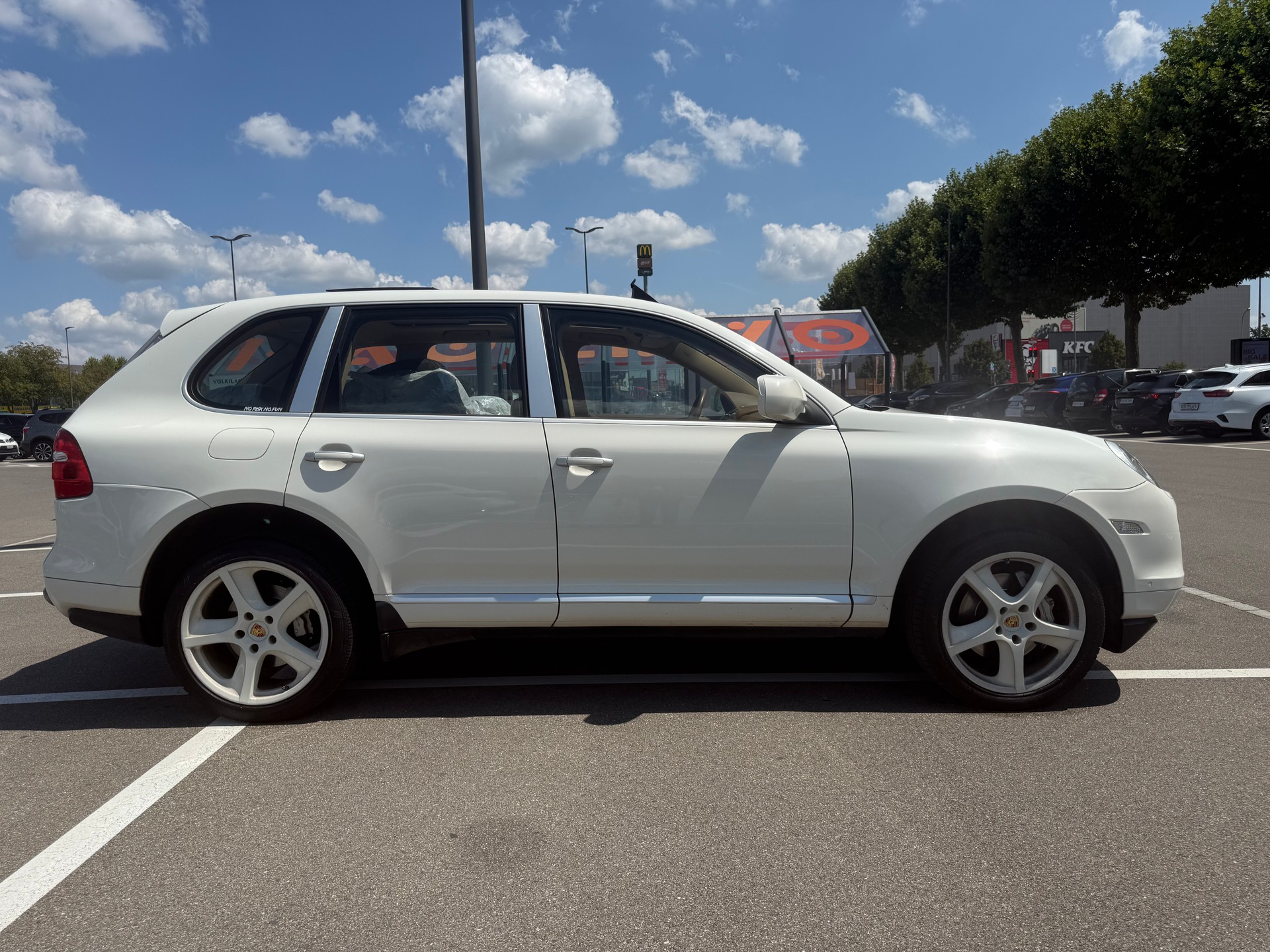 PORSCHE Cayenne S-image-3