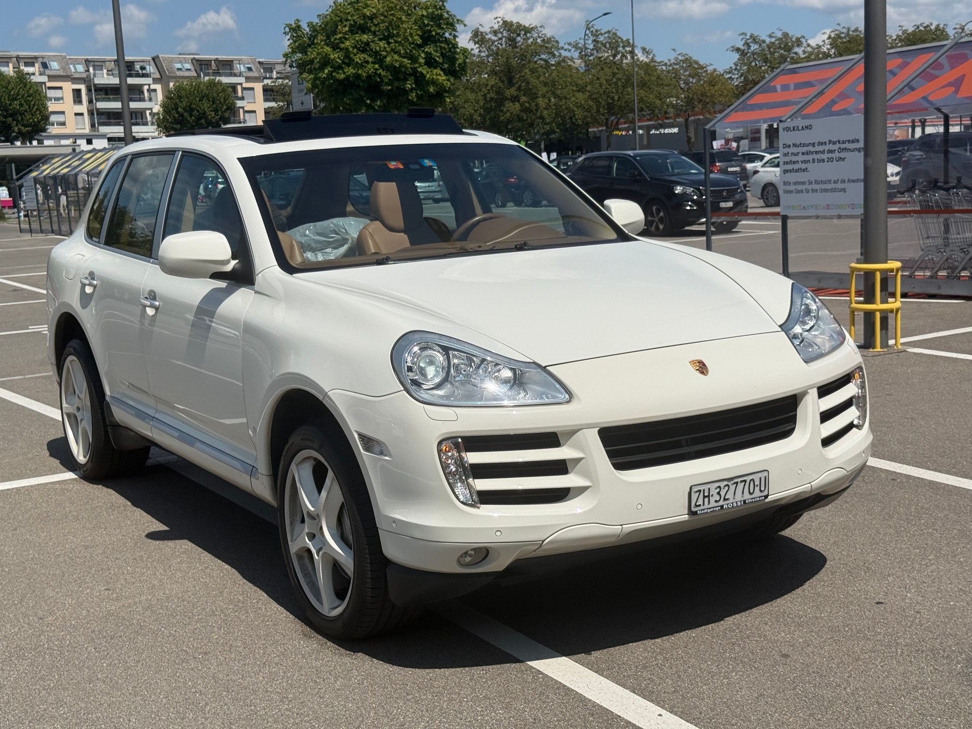 PORSCHE Cayenne S-image-2