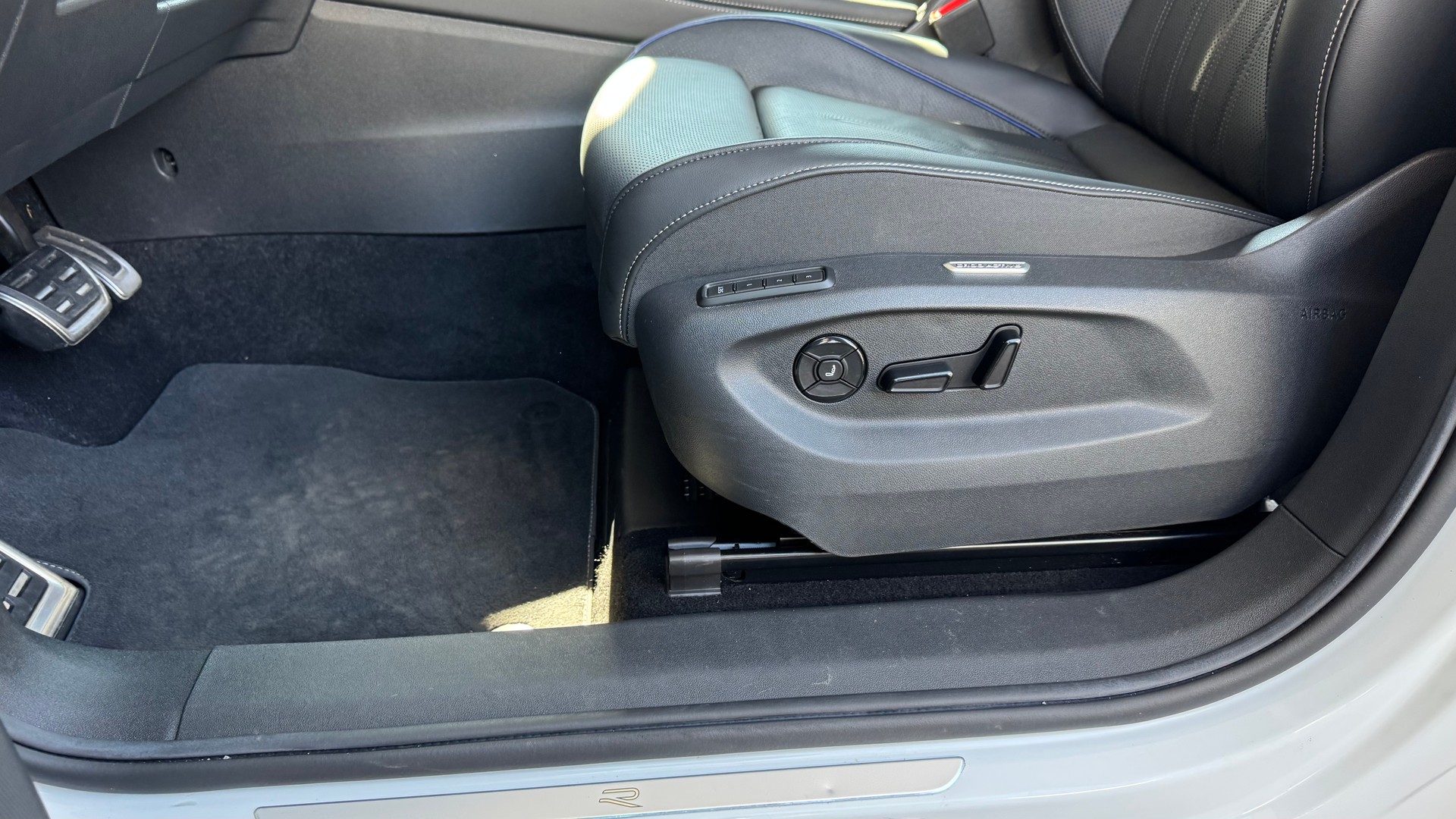 VW Tiguan 1.5 TSI evo2 mHEV R-Line DSG-image-15