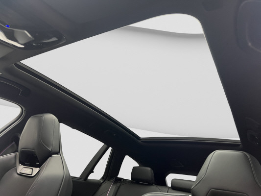 BMW M5 xDrive Touring-image-12