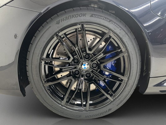 BMW M5 xDrive Touring-image-7