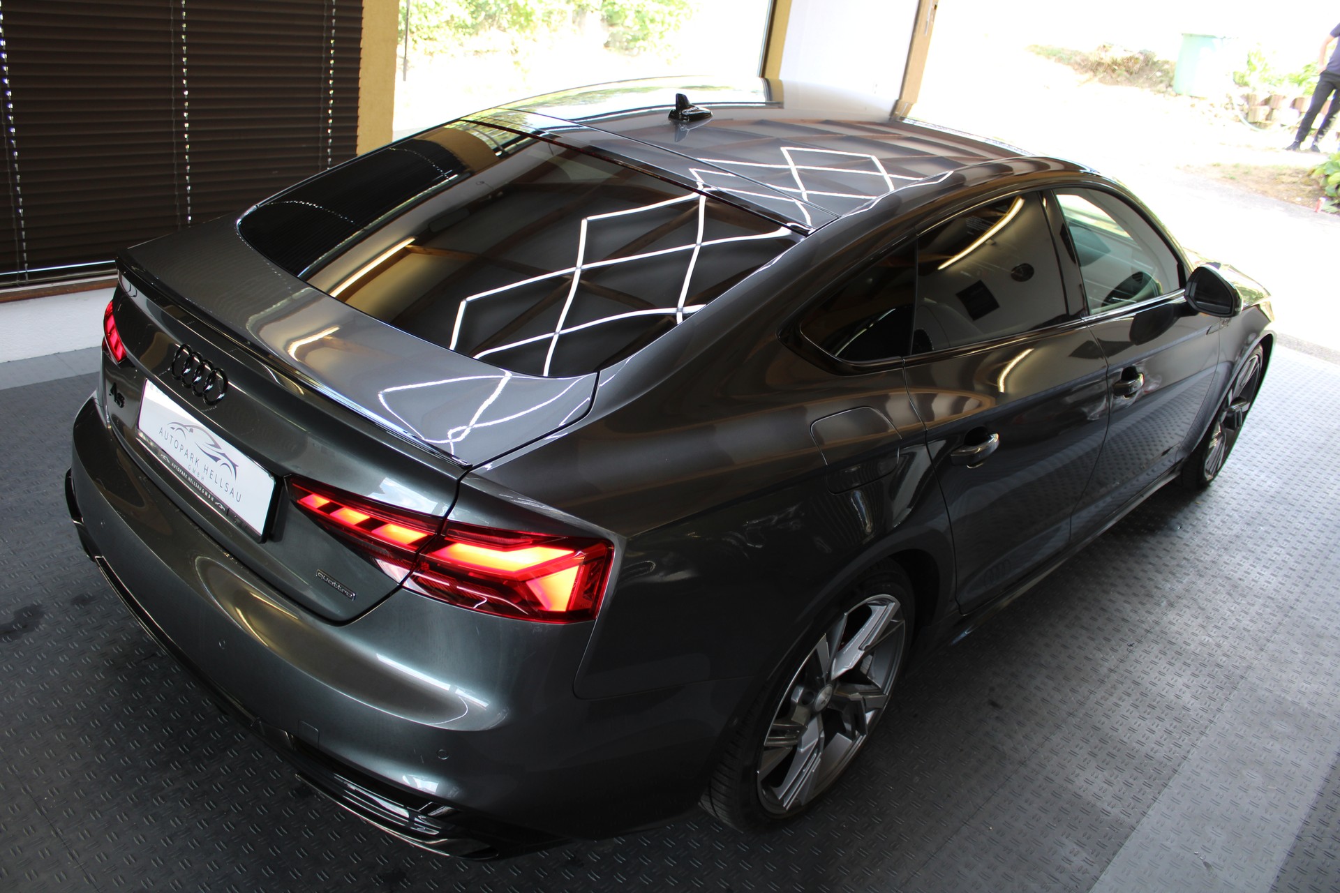 AUDI A5 Sportback 40 TDI S-Line quattro S-tronic-image-9