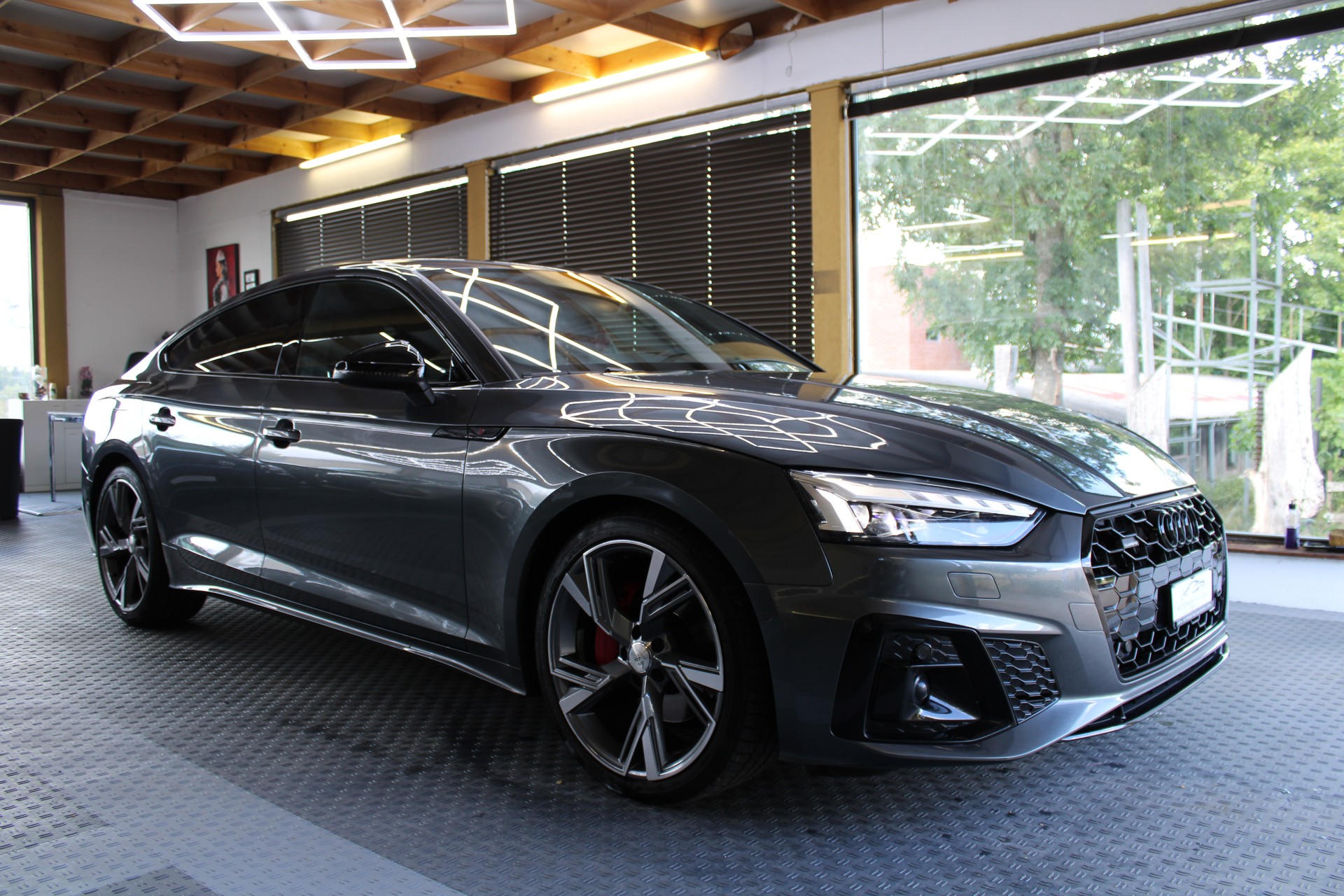 AUDI A5 Sportback 40 TDI S-Line quattro S-tronic-image-2