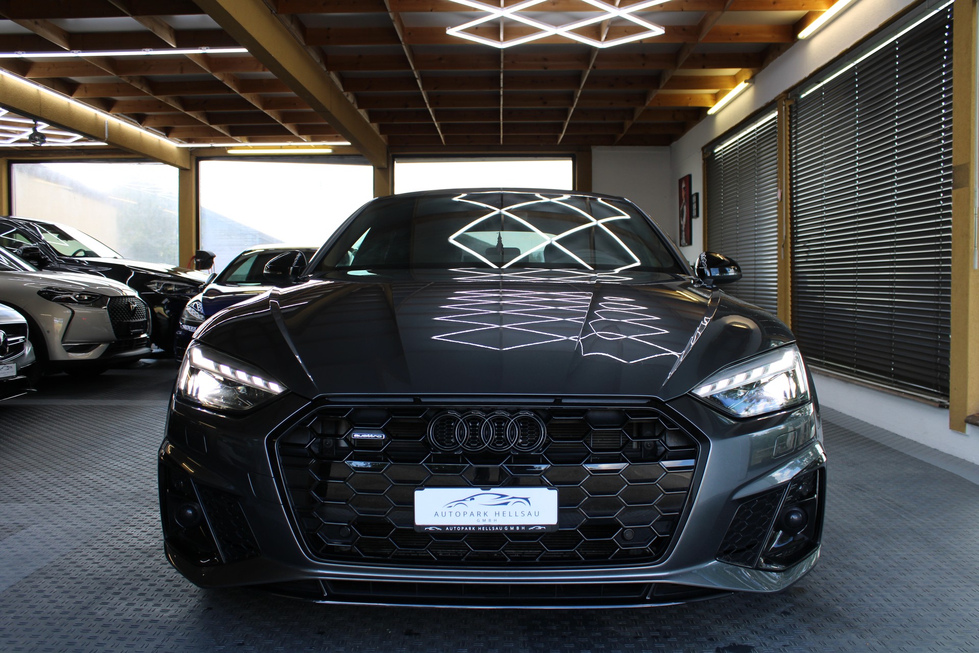 AUDI A5 Sportback 40 TDI S-Line quattro S-tronic-image-1