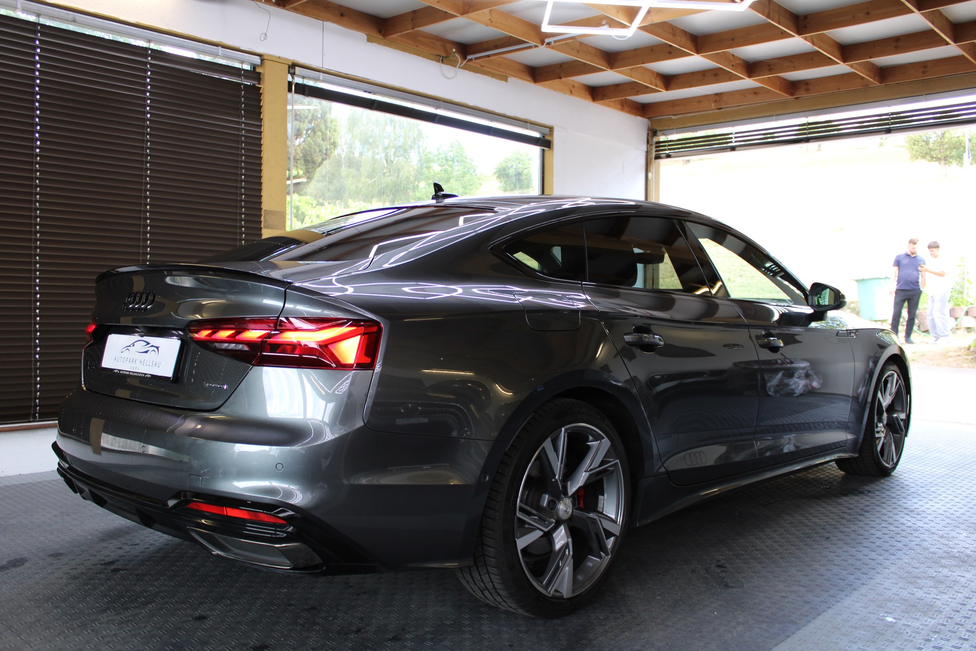AUDI A5 Sportback 40 TDI S-Line quattro S-tronic-image-3