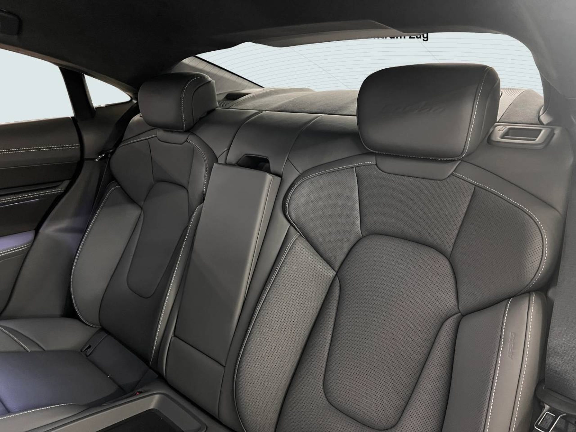 PORSCHE Taycan Turbo-image-21