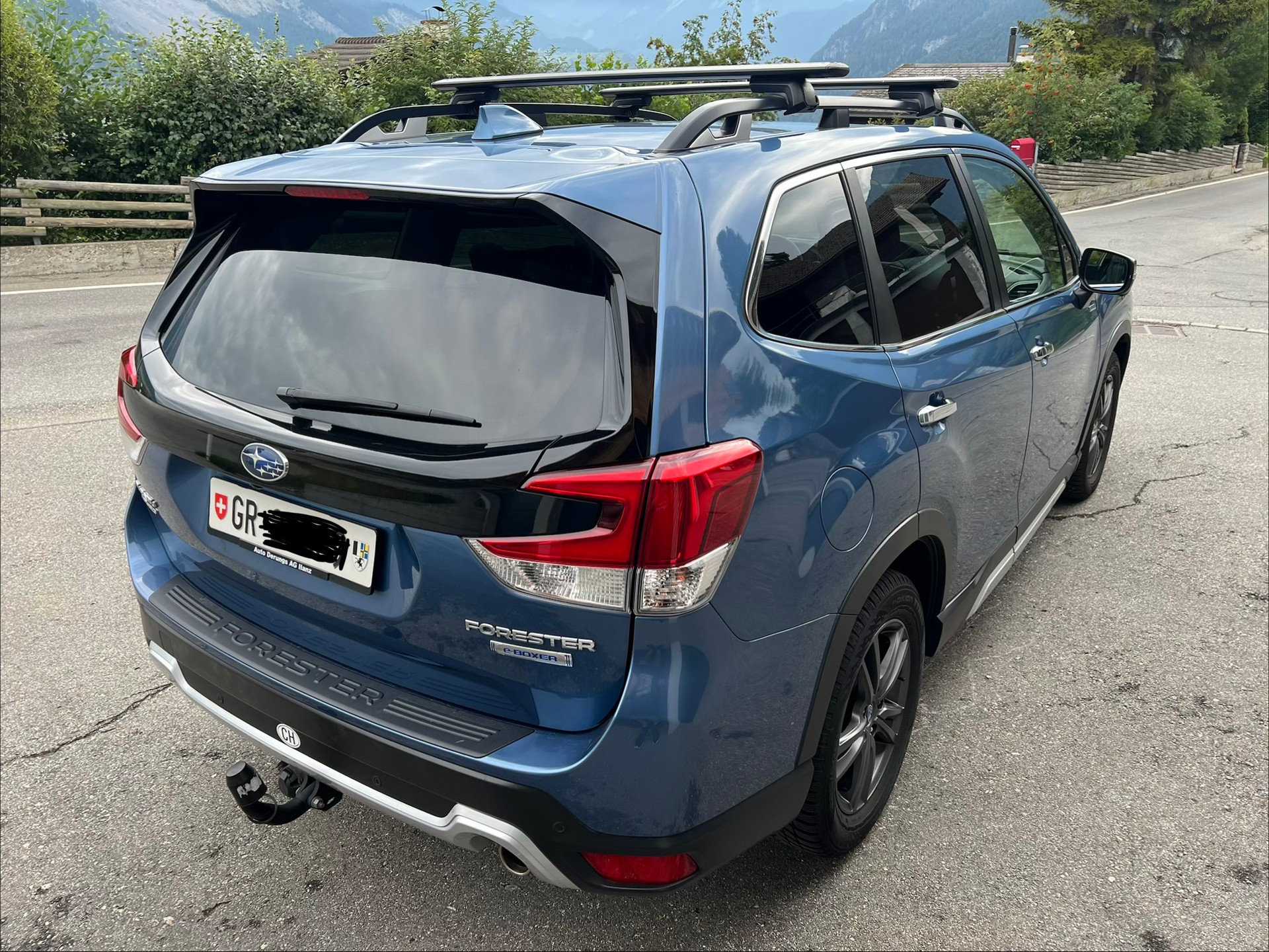 SUBARU 2.0i e-Boxer Luxury-image-4
