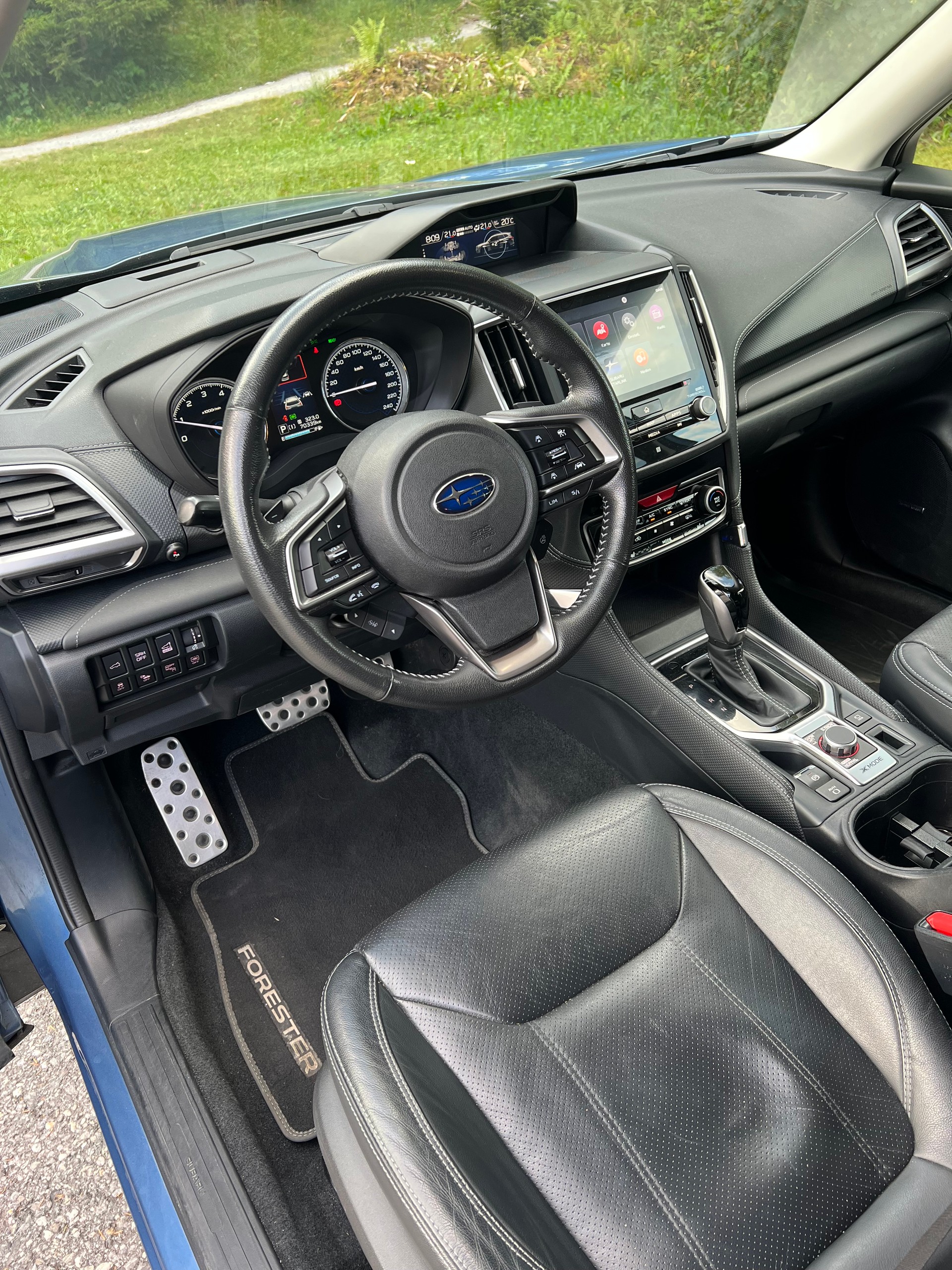 SUBARU 2.0i e-Boxer Luxury-image-5