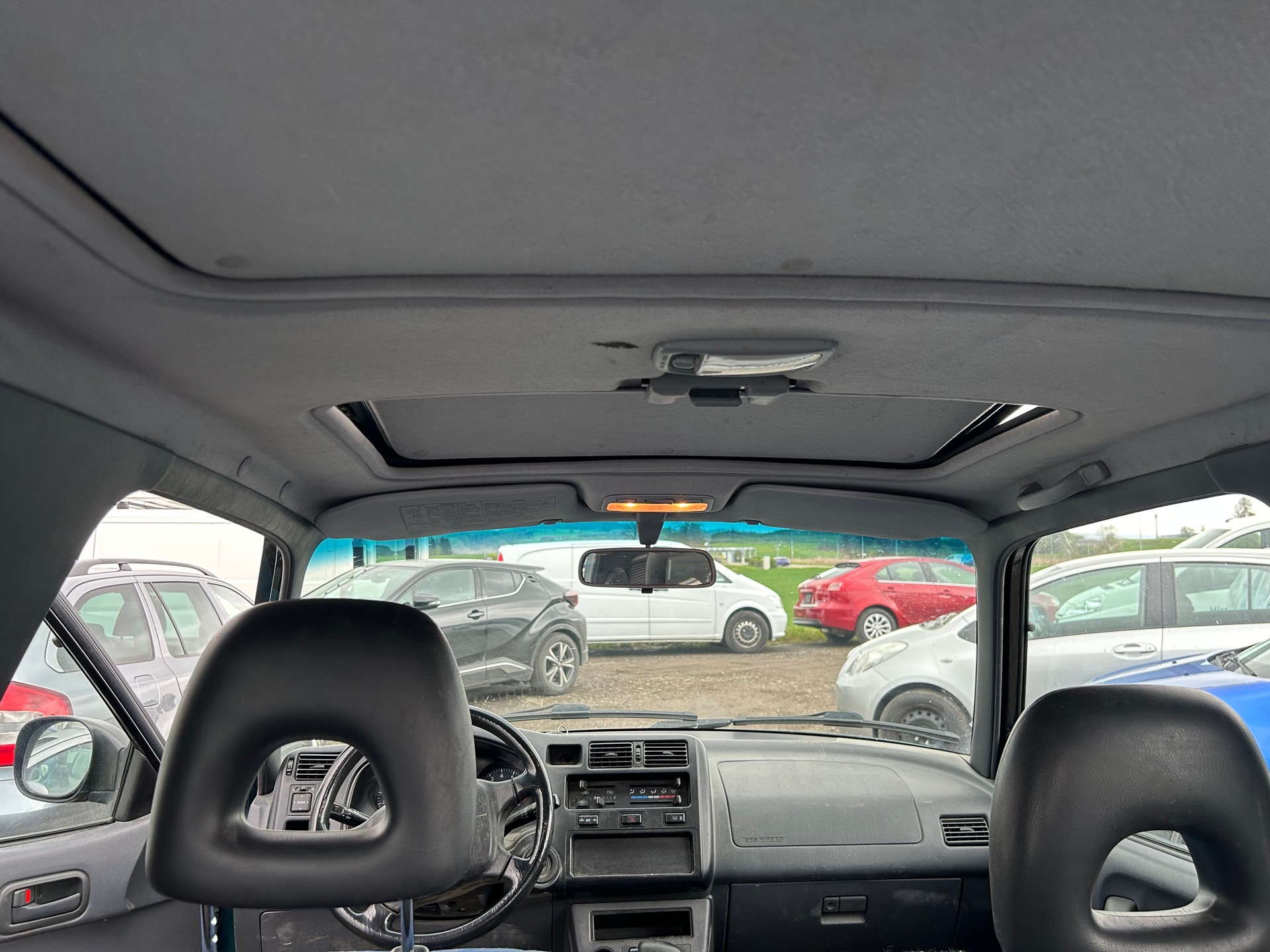TOYOTA RAV-4 GX Funky-image-11