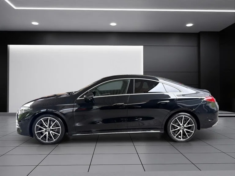 MERCEDES-BENZ CLA 250+ AMG Line-image-3