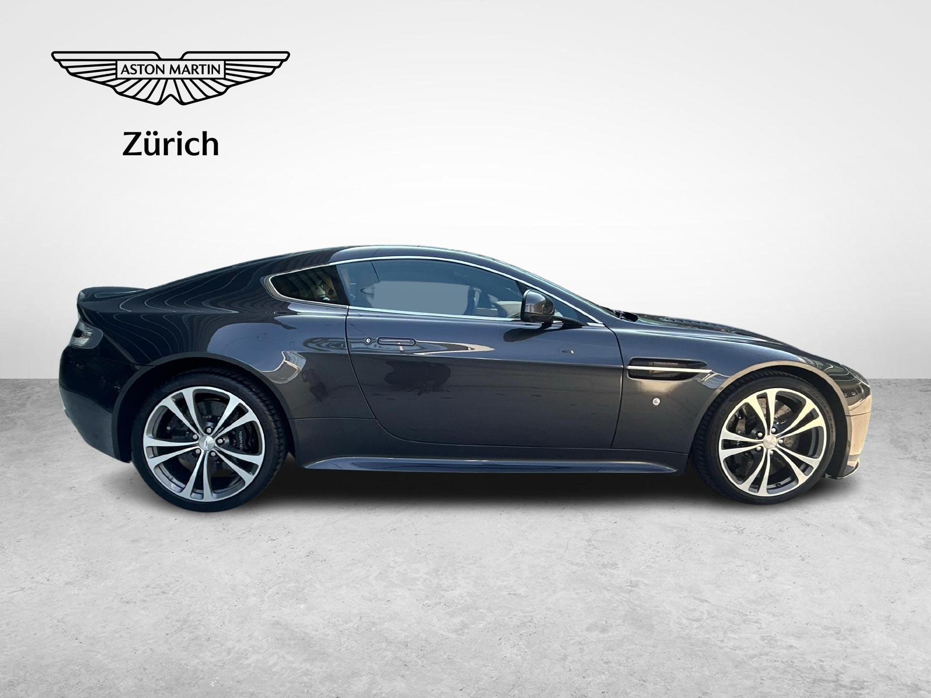 ASTON MARTIN V12 Vantage Coupé 6.0-image-5